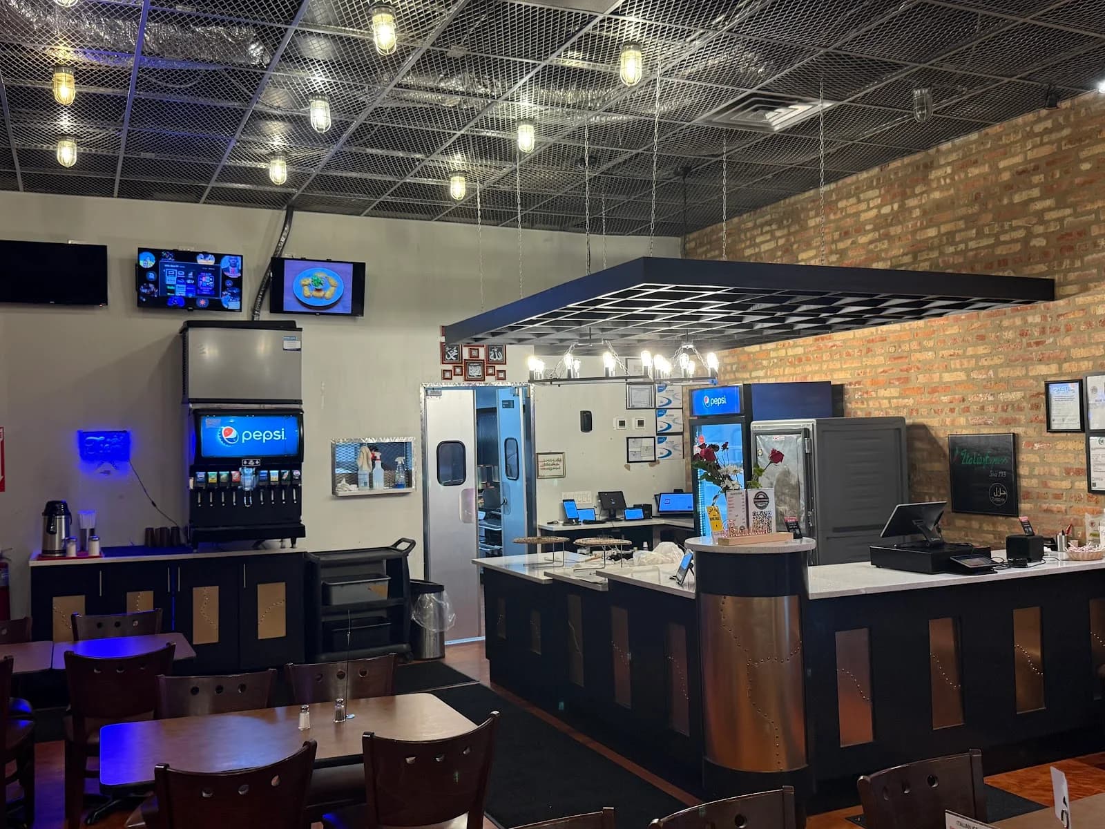 Italian Express Restaurant photo 3