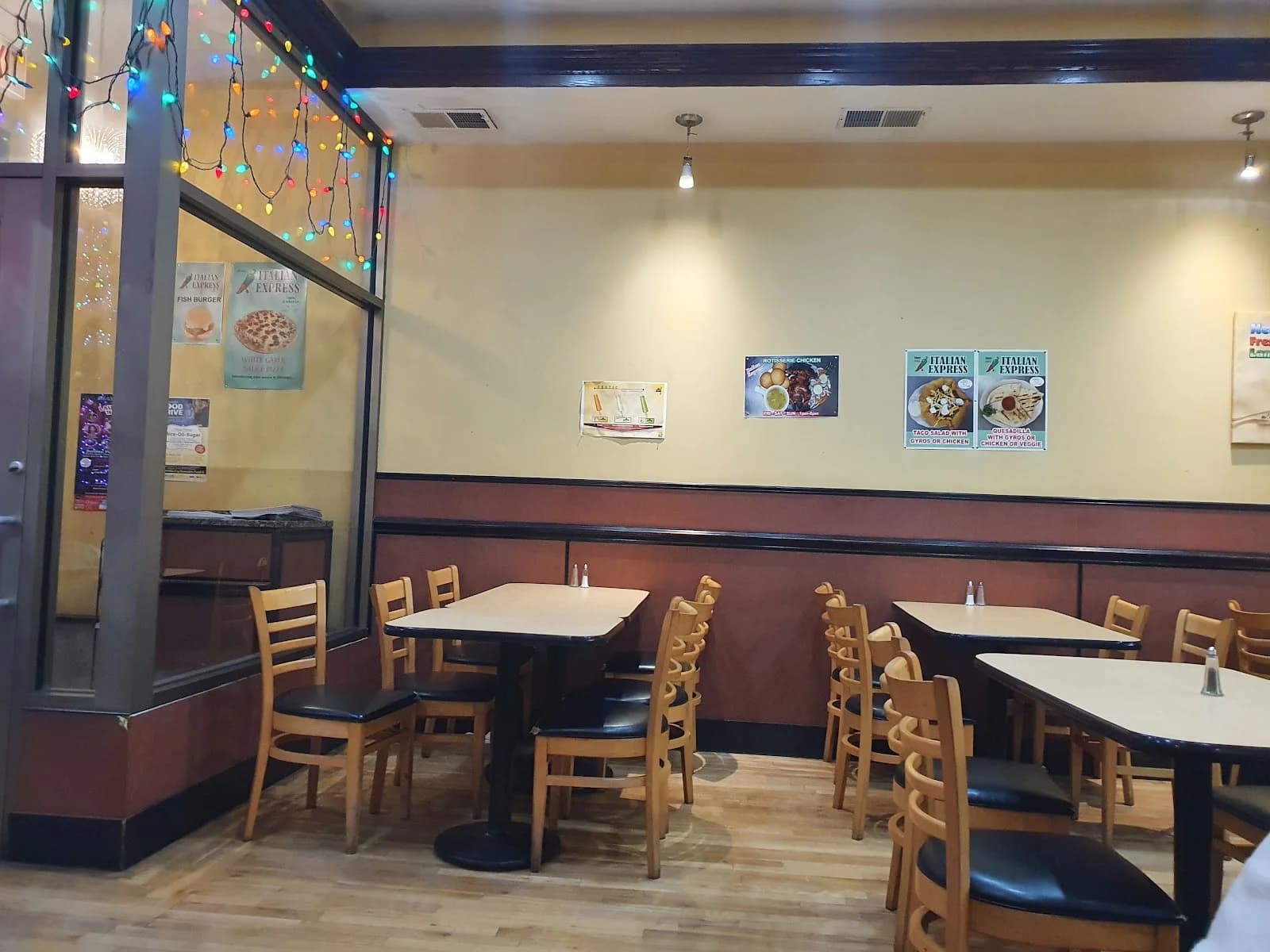 Italian Express Restaurant photo 4