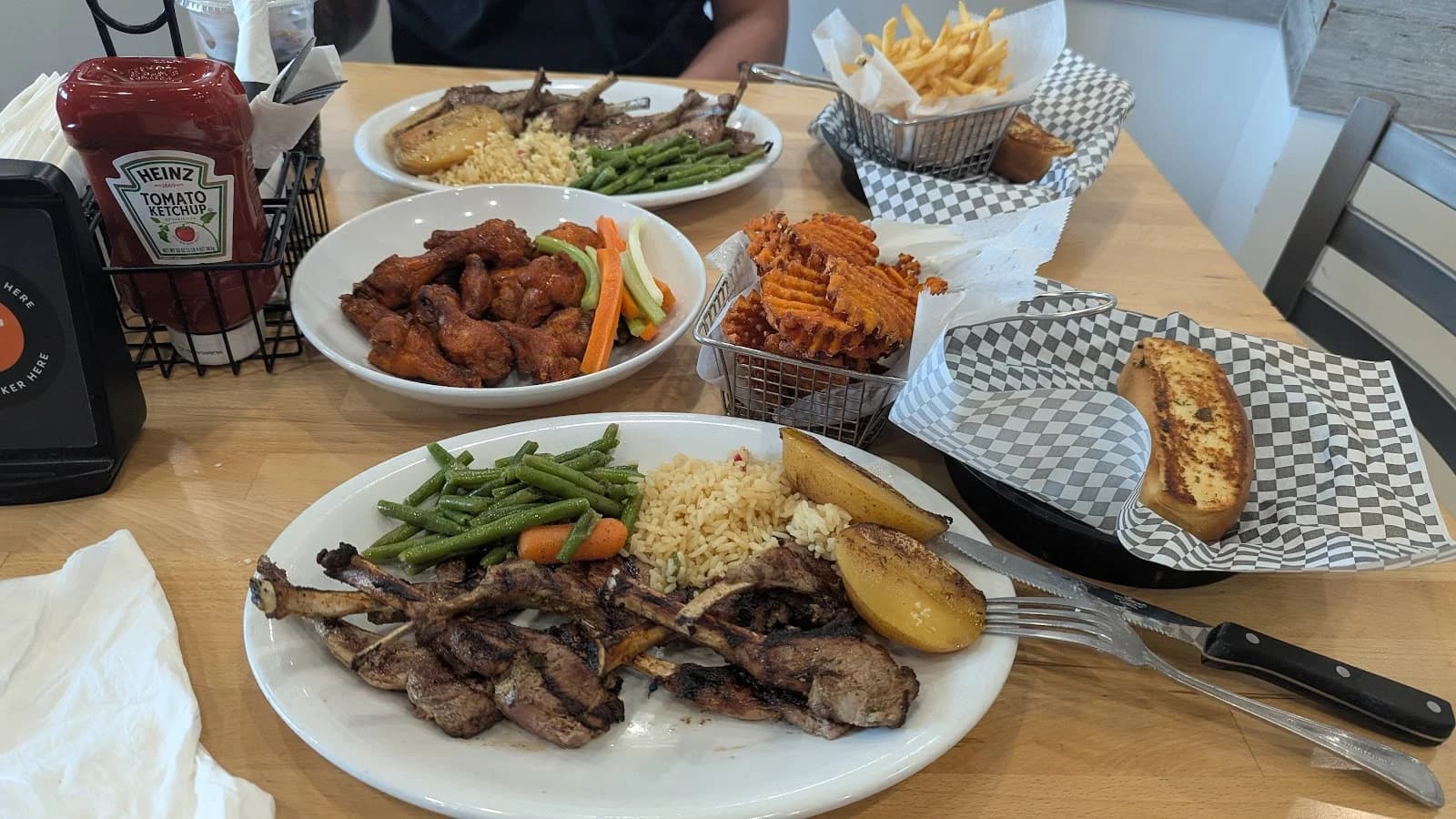 GRILL HOUSE photo 3