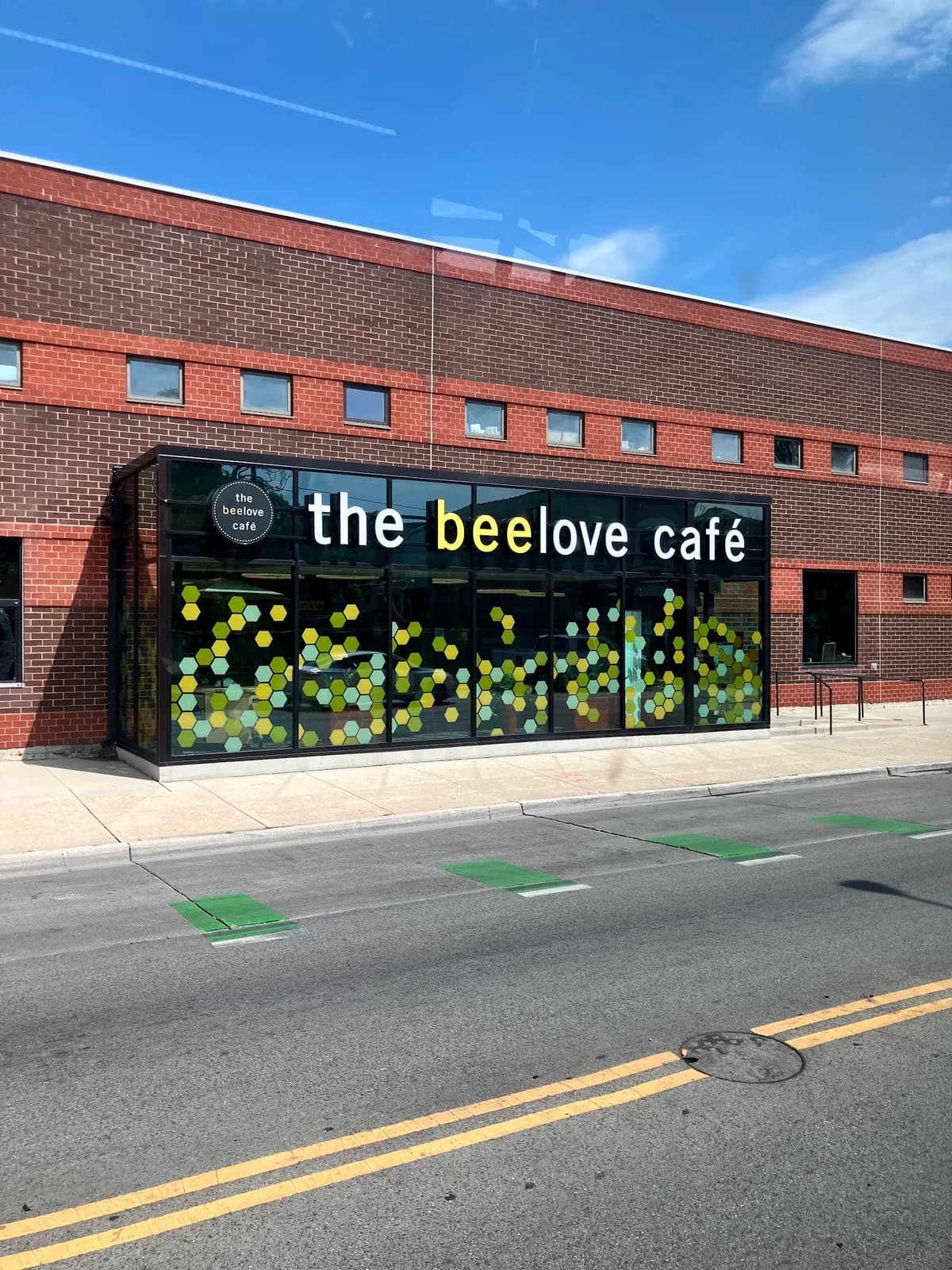 the beelove cafe photo 2