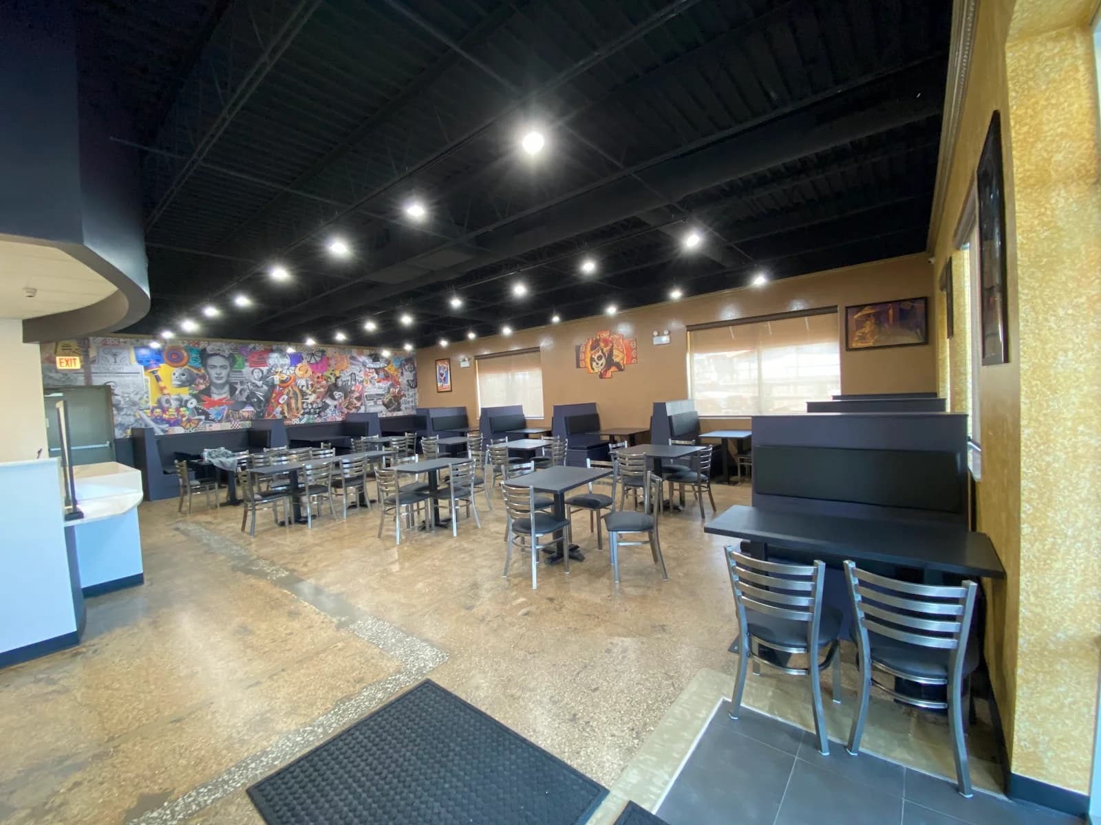La Birrieria Restaurant photo 3