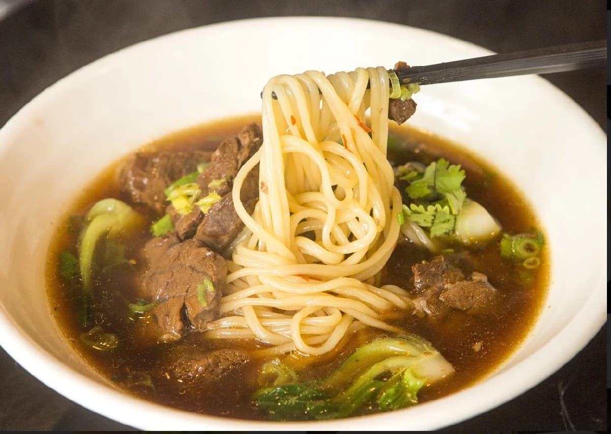 Shang Noodle Chicago Streeterville photo 3