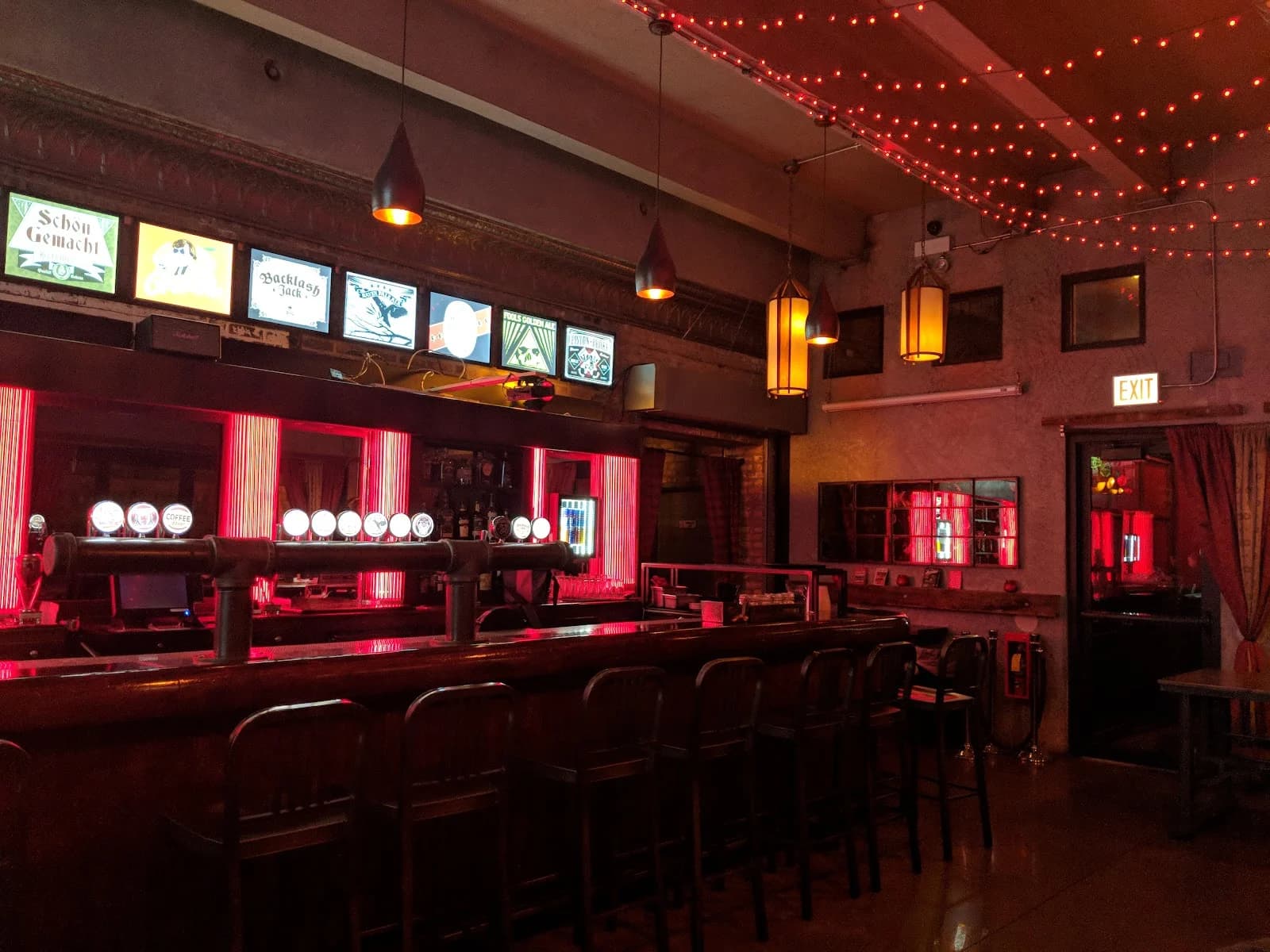 Cobra Lounge photo 3