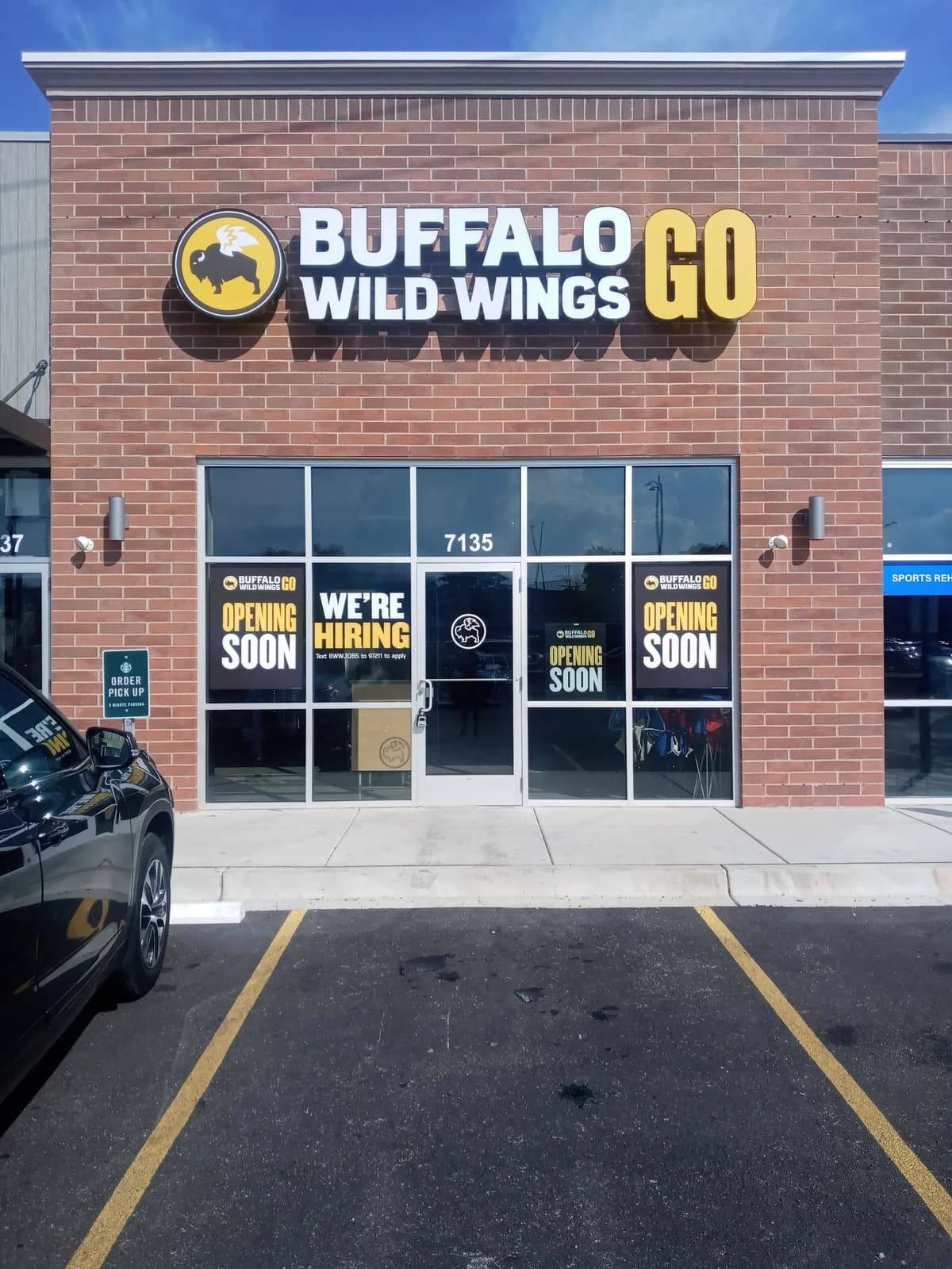 Buffalo Wild Wings GO photo 1