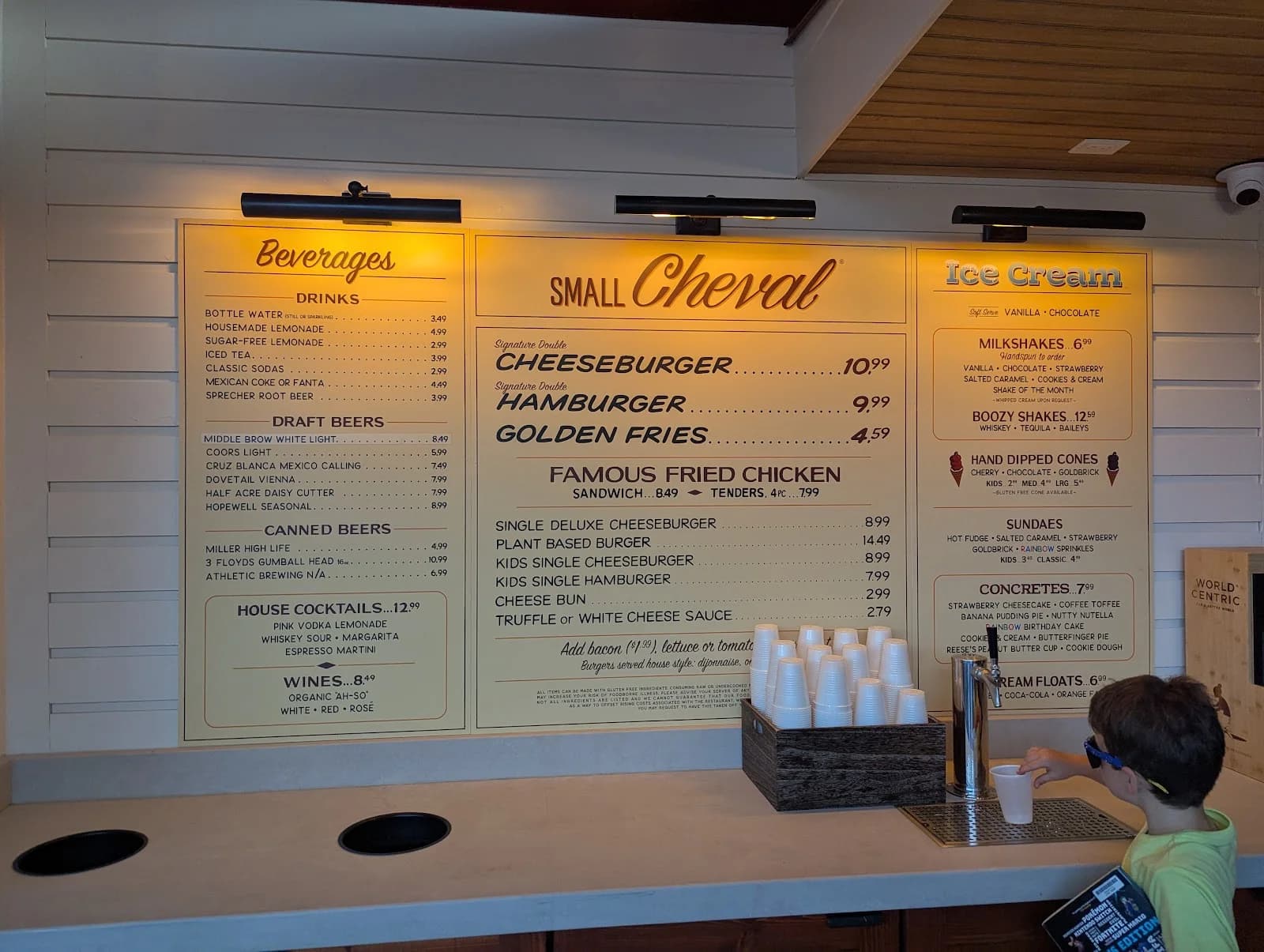 Small Cheval- Logan Square photo 10