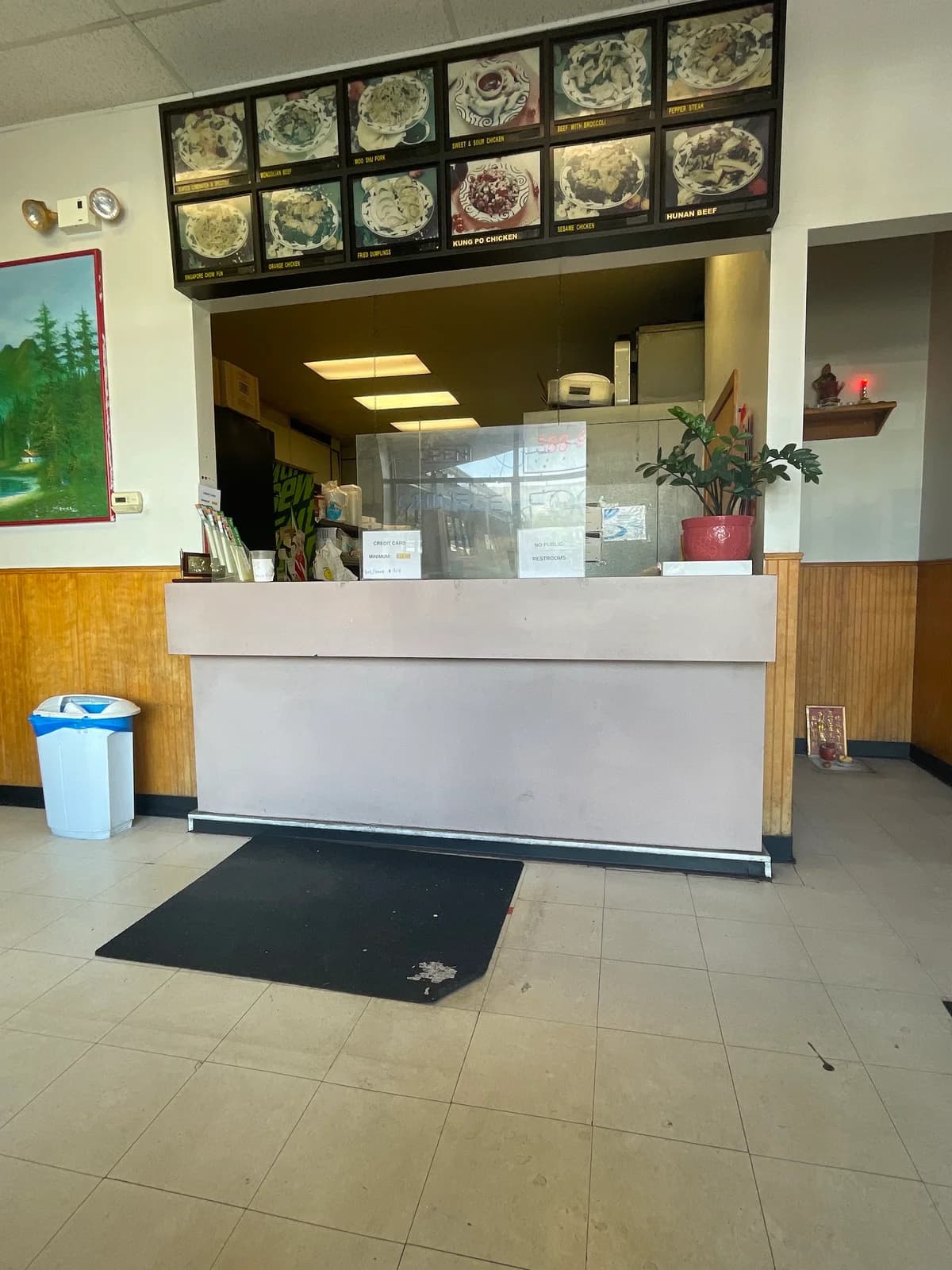 Lee's Wok photo 2