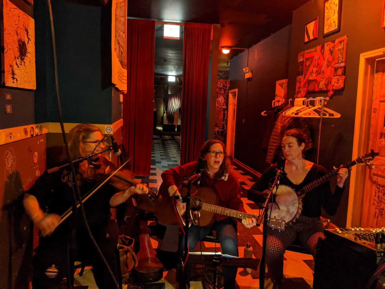 Cole's Bar photo 7