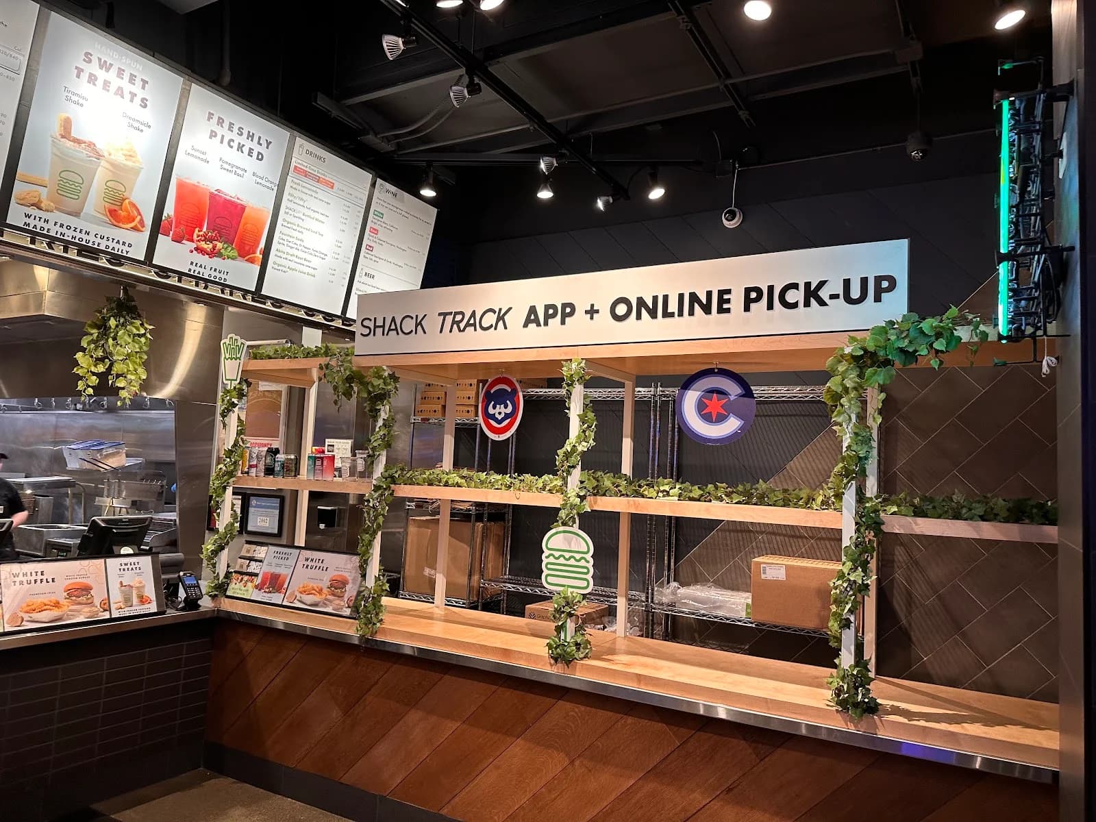 Shake Shack Wrigleyville photo 1