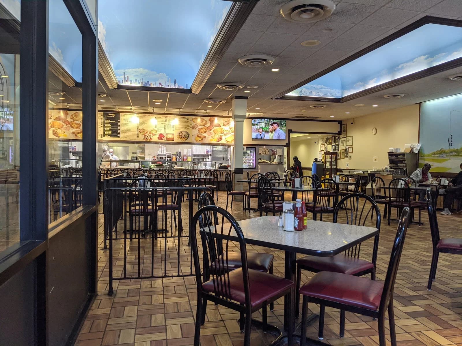 Valois Restaurant photo 1