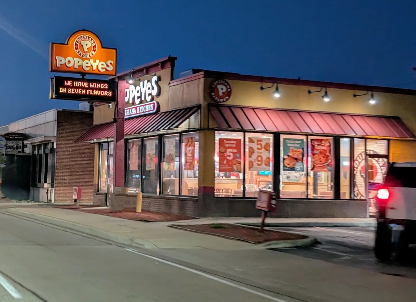 Popeyes Louisiana Kitchen photo 4