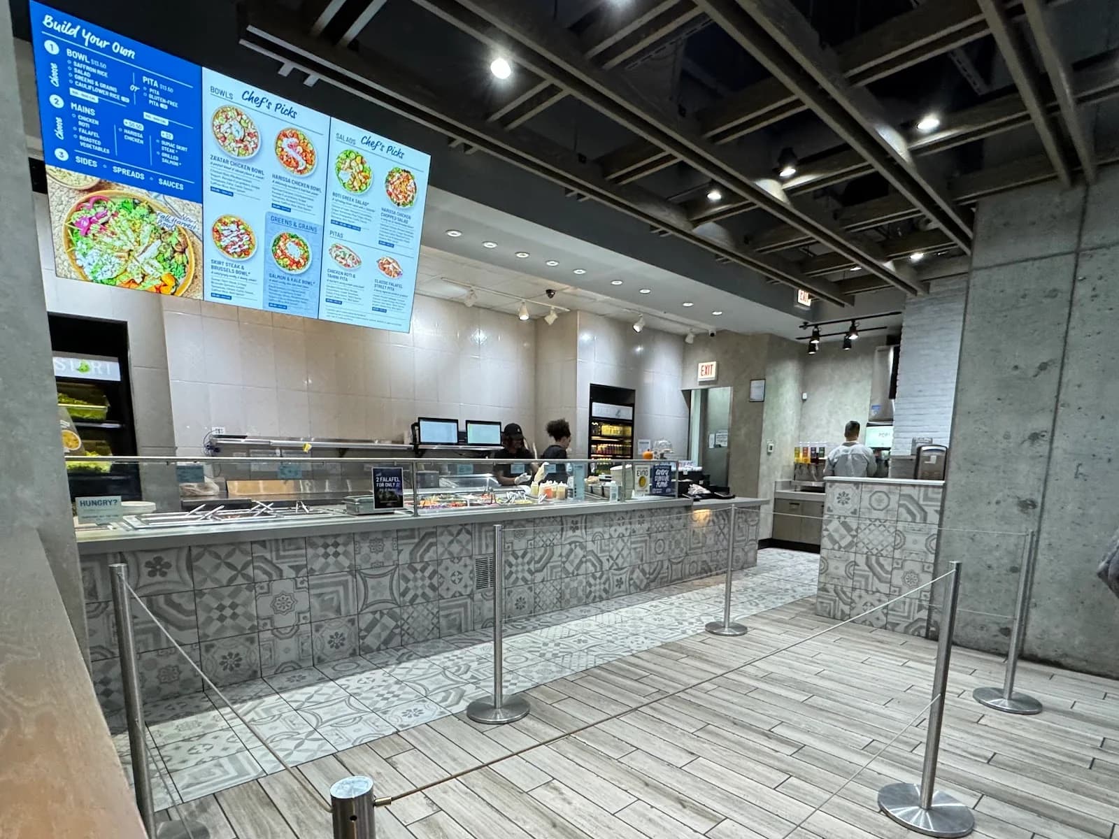 Roti Mediterranean Bowls. Salads. Pitas. photo 4