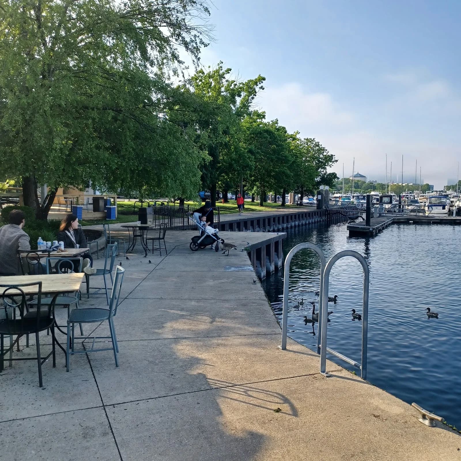 Boat Drinks Bar & Grill photo 4