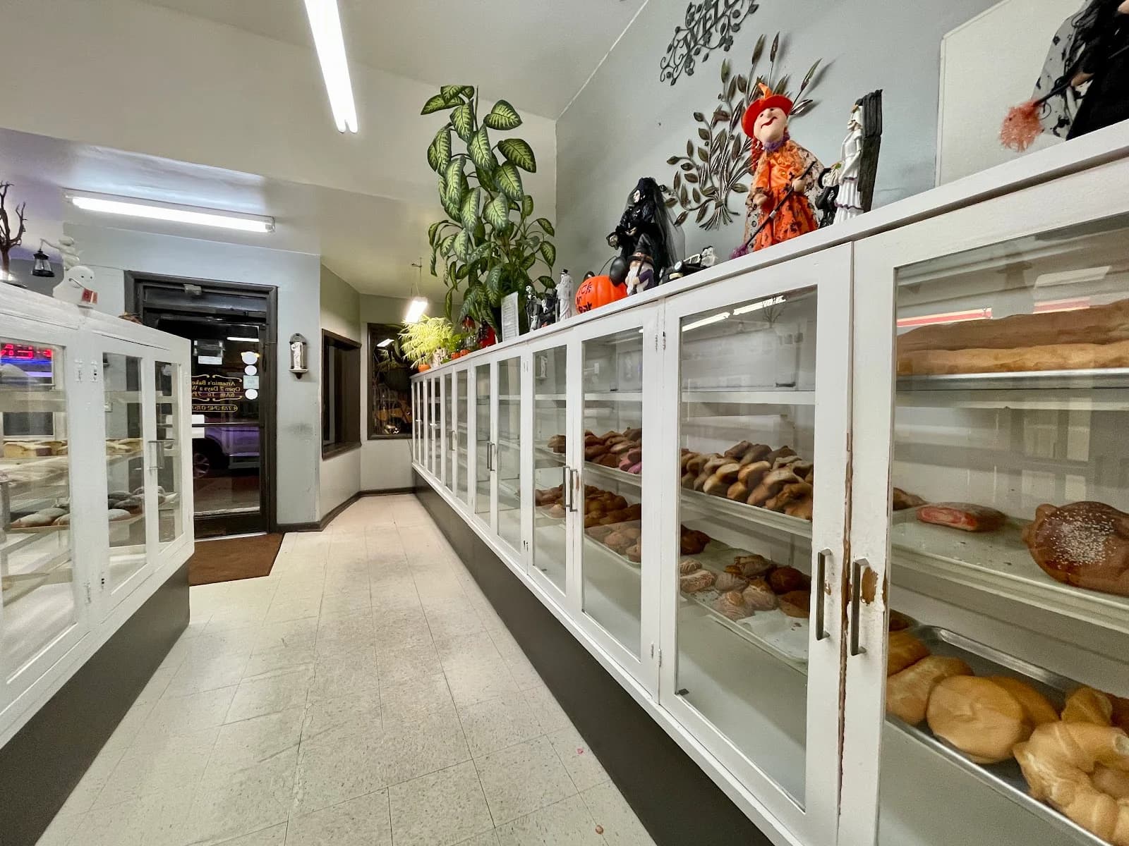 Artemio's Bakery photo 1