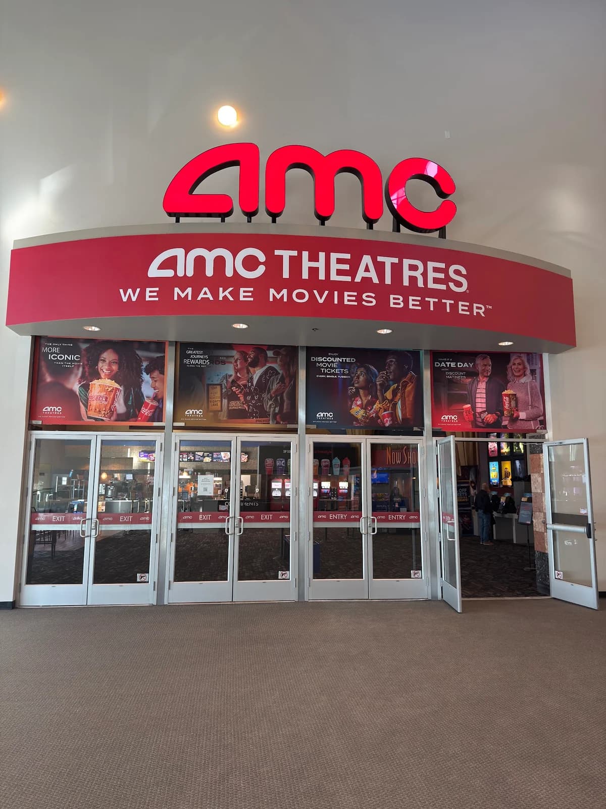 AMC Evanston 12 photo 2
