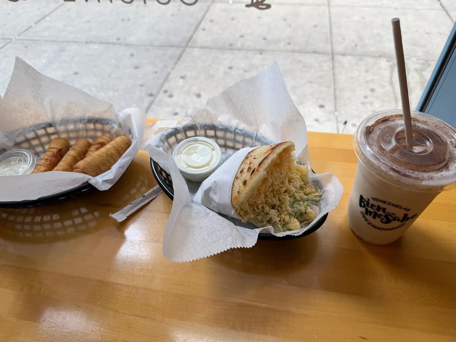 BienMeSabe Venezuelan Arepa Bar photo 8