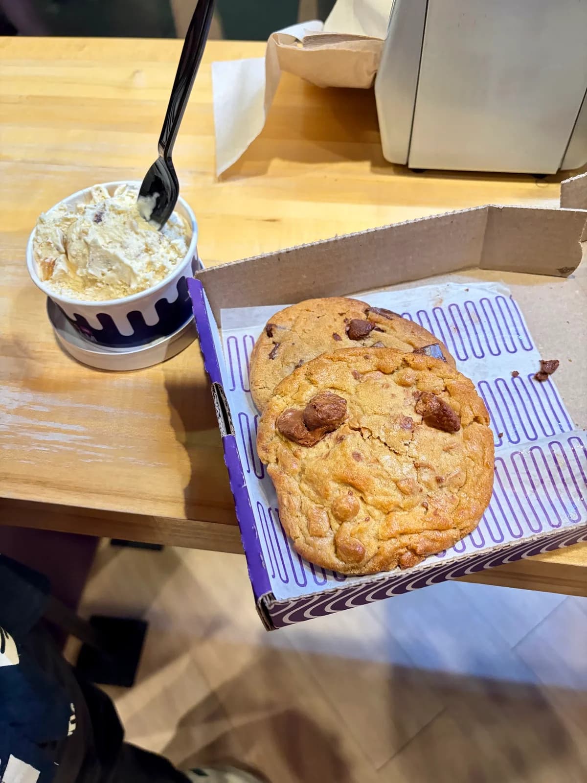 Insomnia Cookies photo 4