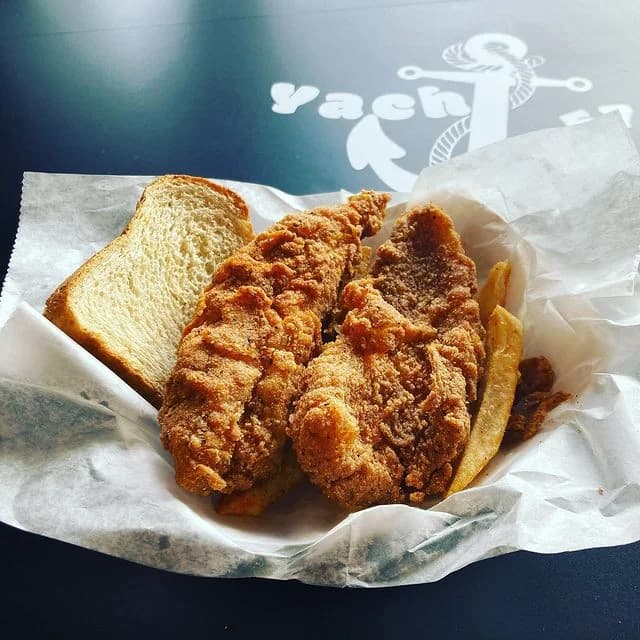 Yacht 57 Fish -Wings- burgers photo 6