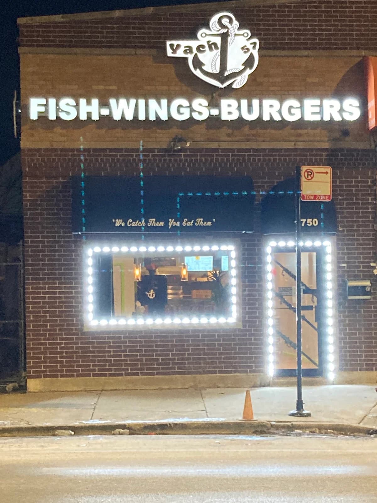 Yacht 57 Fish -Wings- burgers photo 5