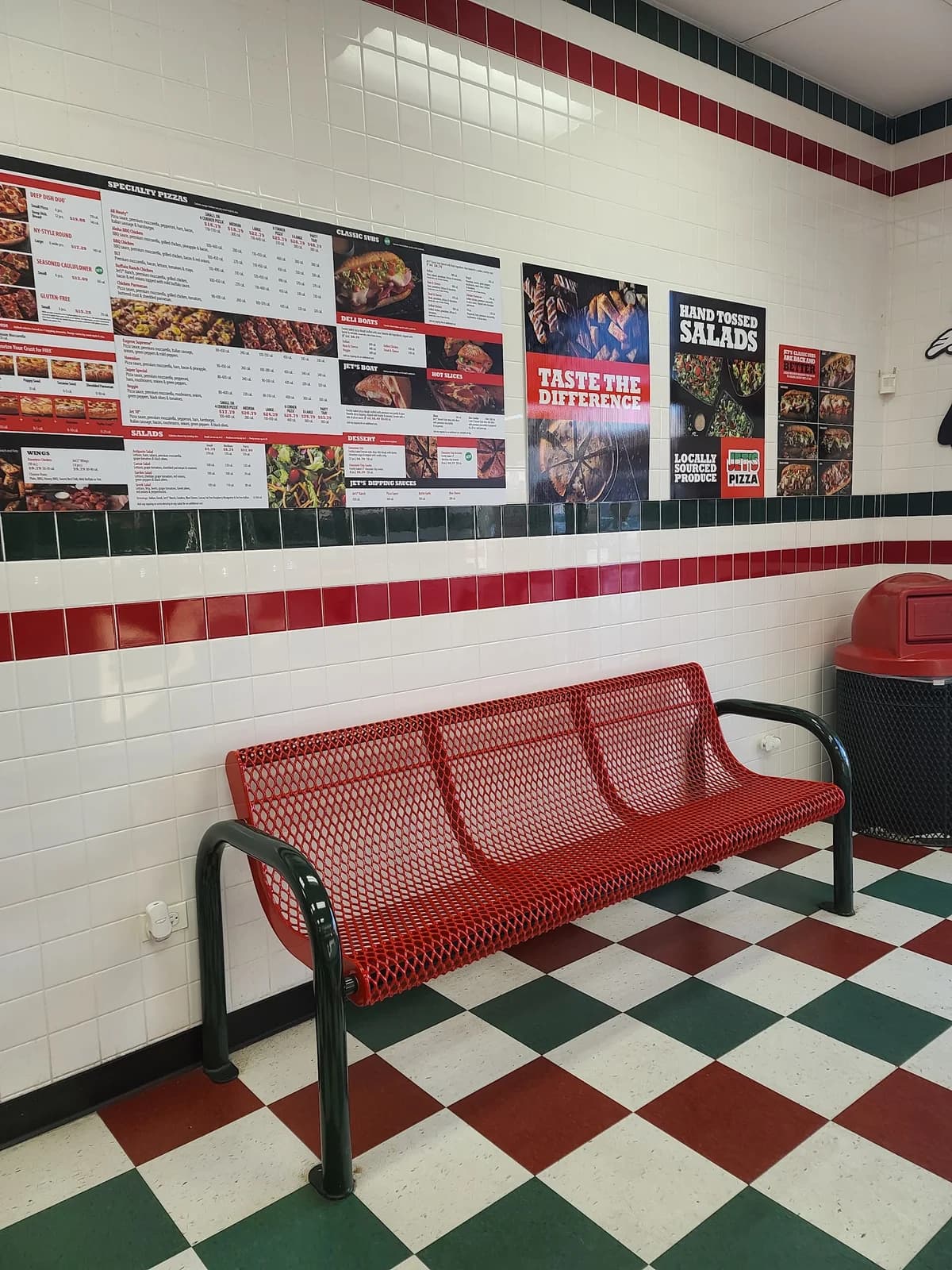 Jet's Pizza photo 2