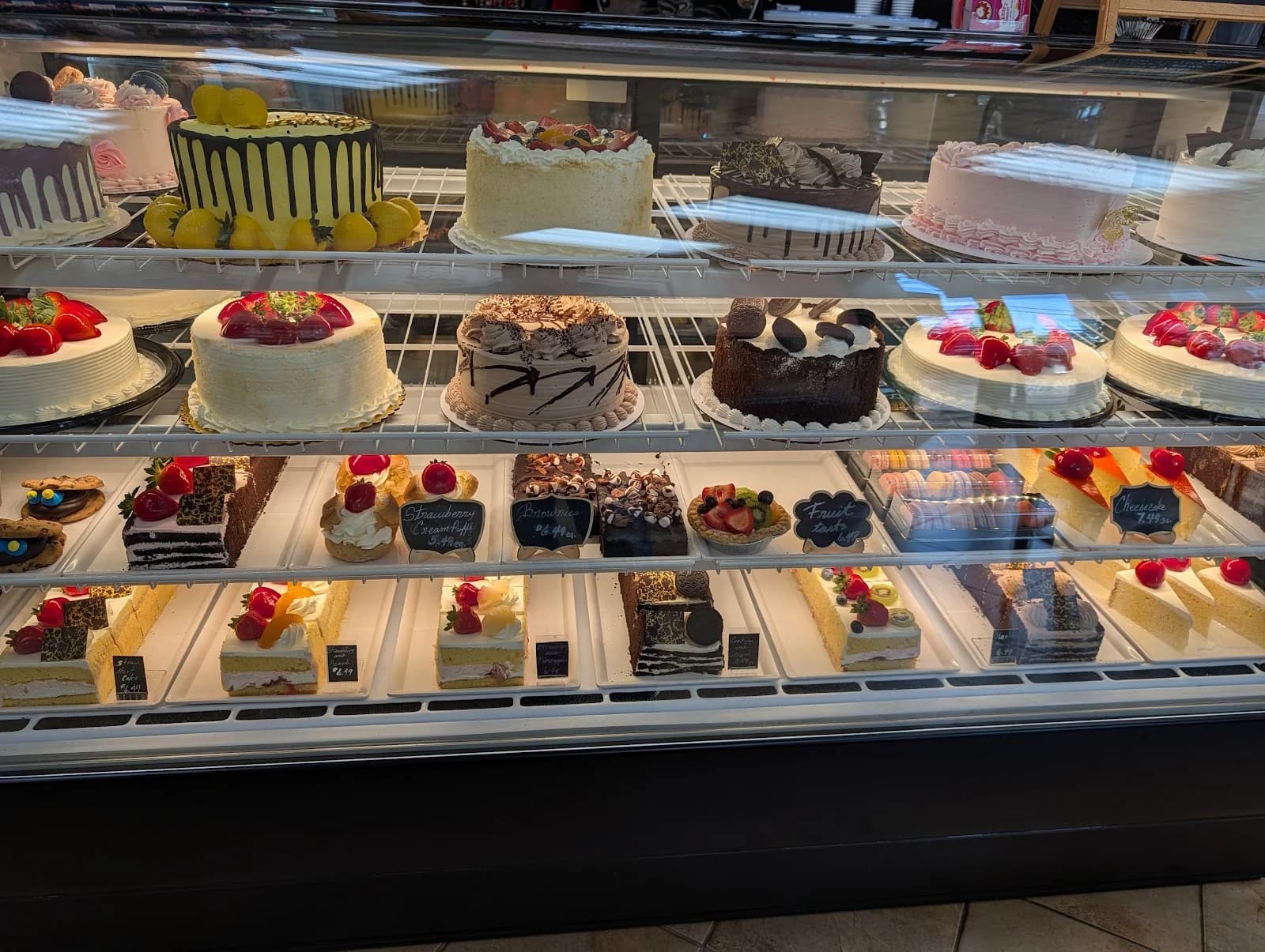 Pierre's Bakery Chicago photo 6