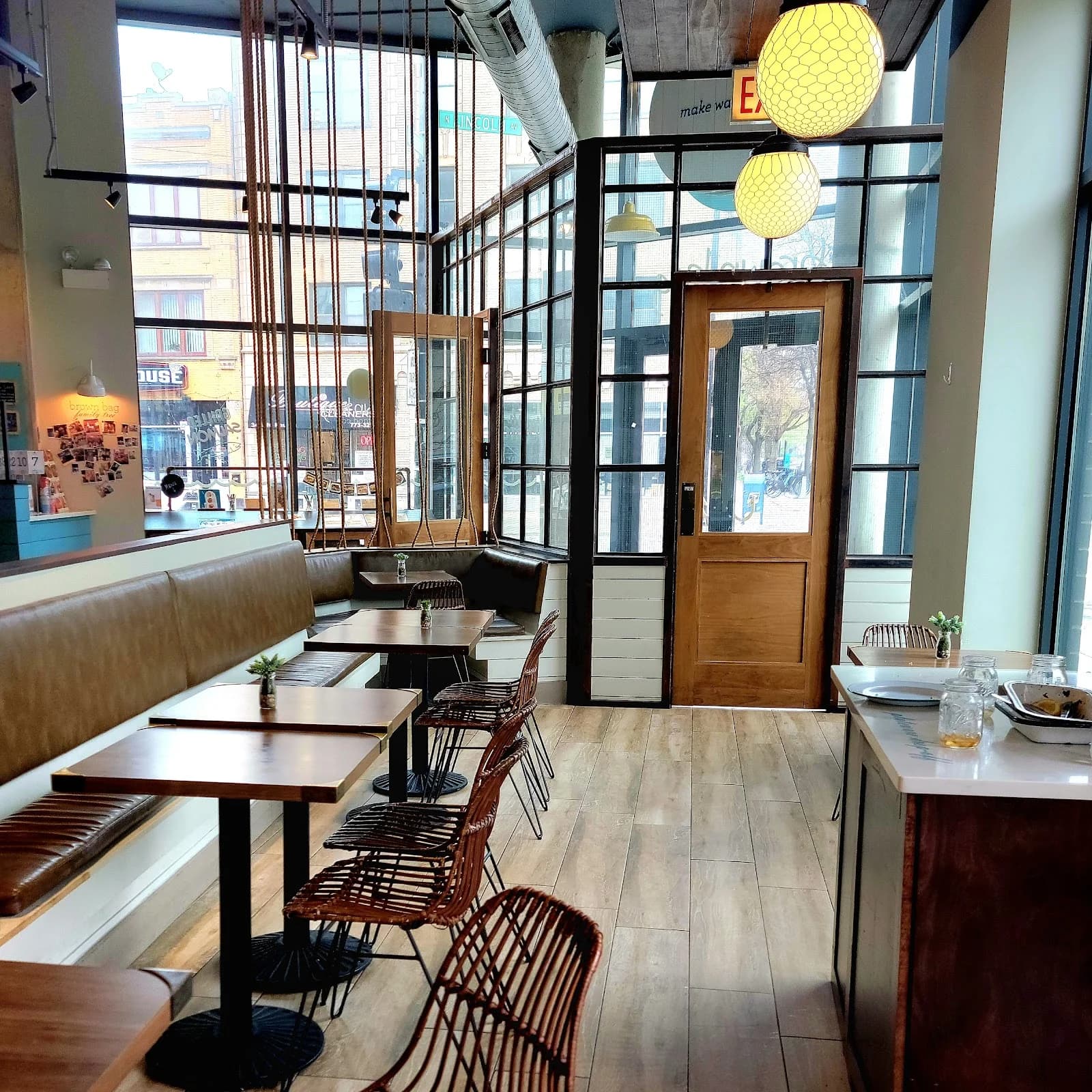Brown Bag Seafood Co. photo 2