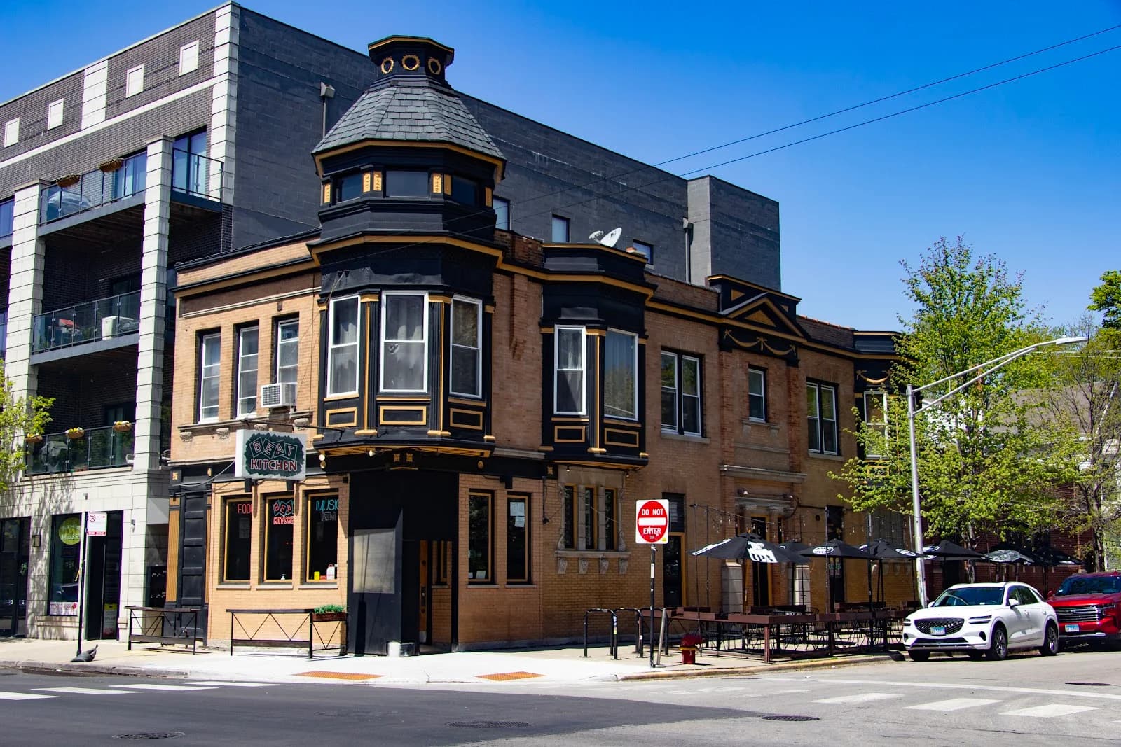 Beat Kitchen photo 5