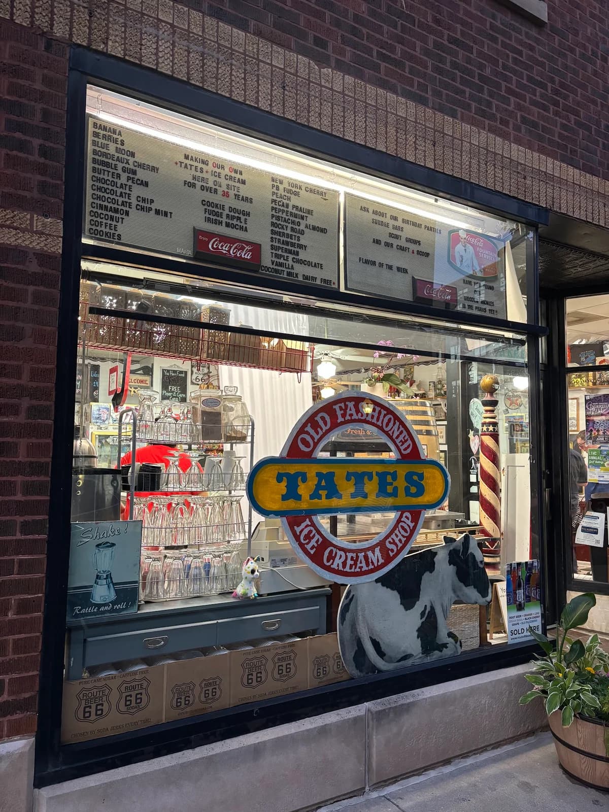 Tates Original Old Fashioned Ice Cream Shop photo 3