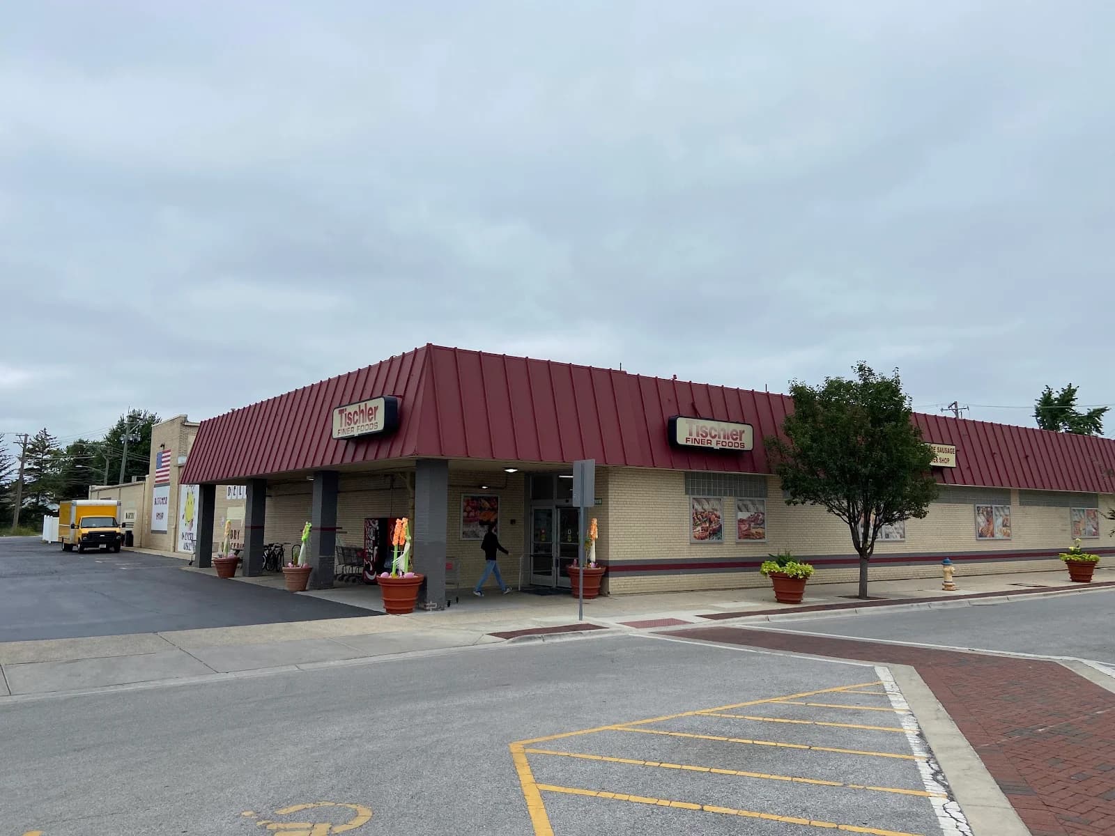 Tischler Finer Foods photo 3
