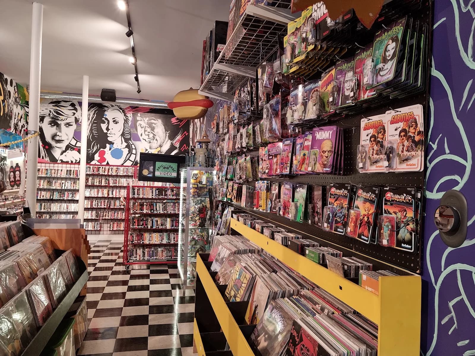 Bric-a-Brac Records & Collectibles photo 5