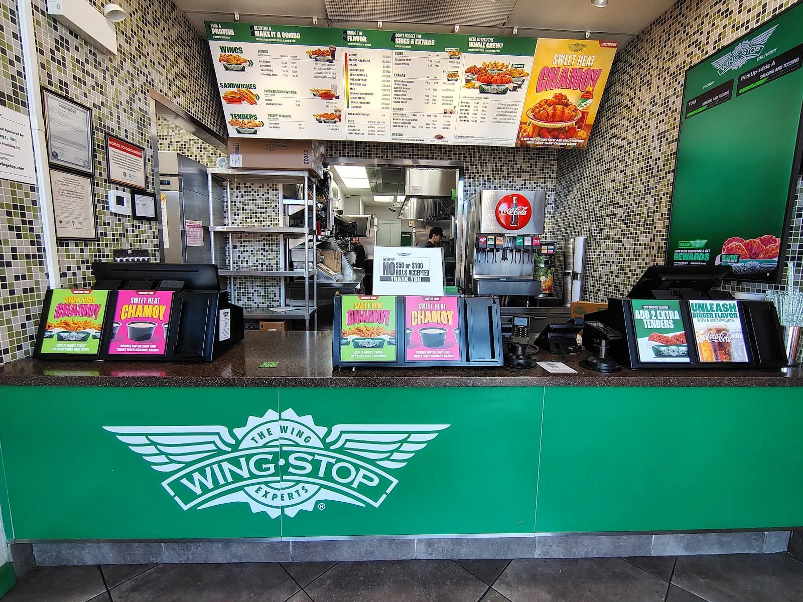 Wingstop photo 1