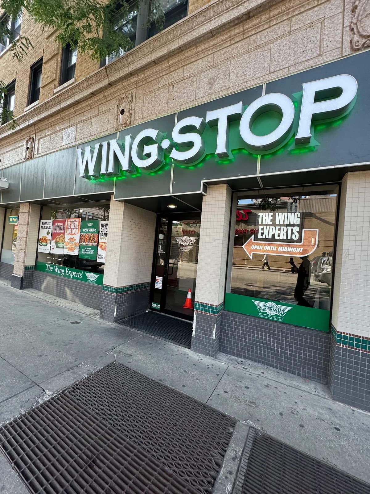 Wingstop photo 3