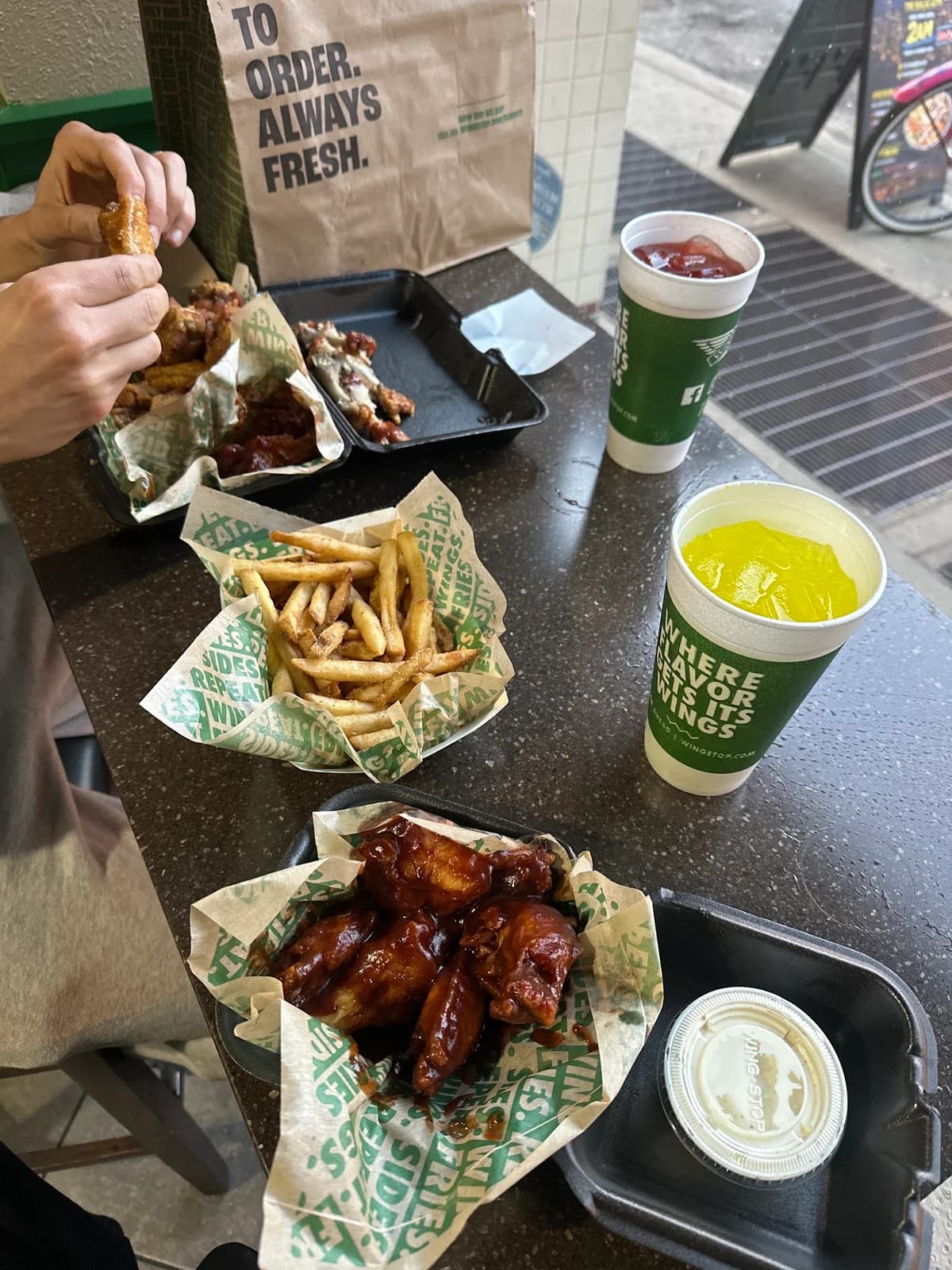 Wingstop photo 8