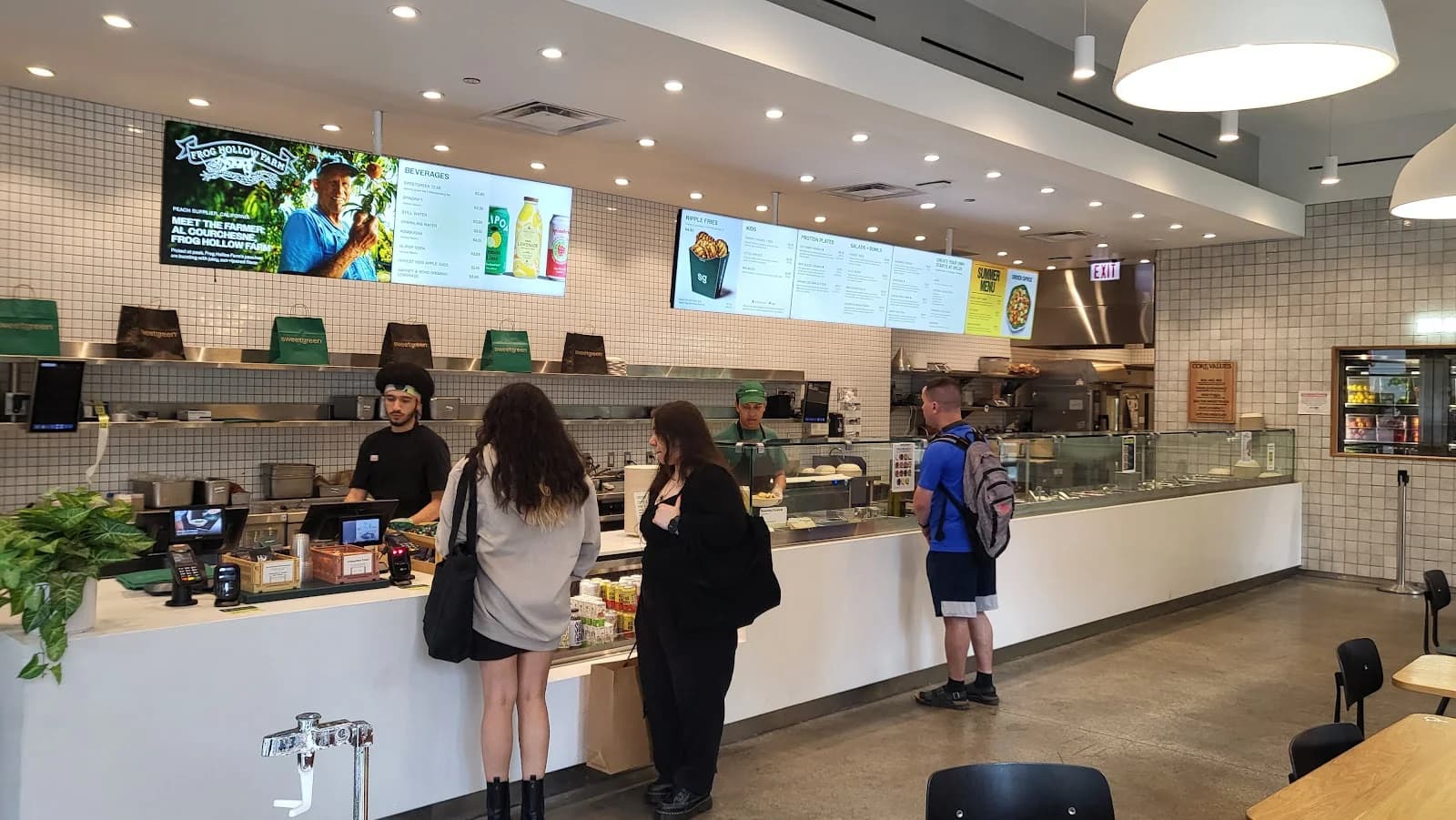sweetgreen - Healthy Salads, Bowls and Plates photo 1