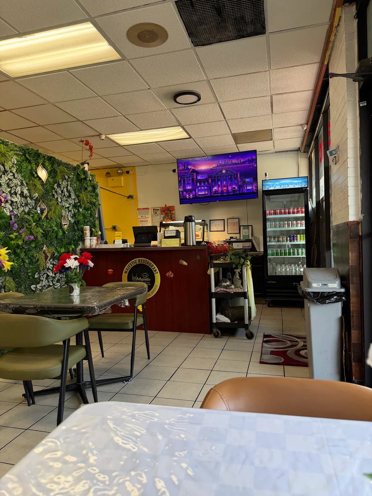 MAJESTIC burger halal express photo 1