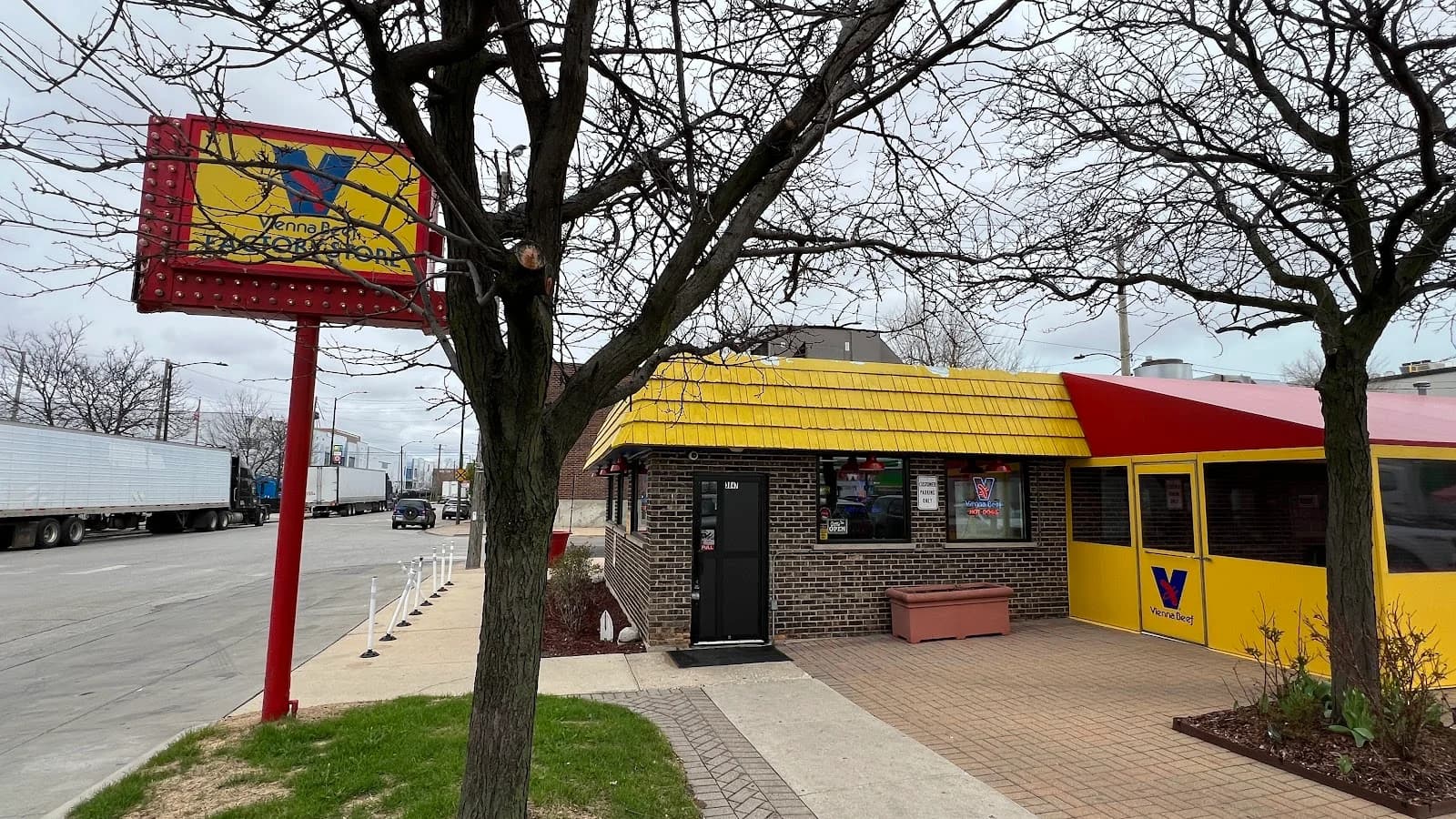 Vienna Beef Factory Store photo 4