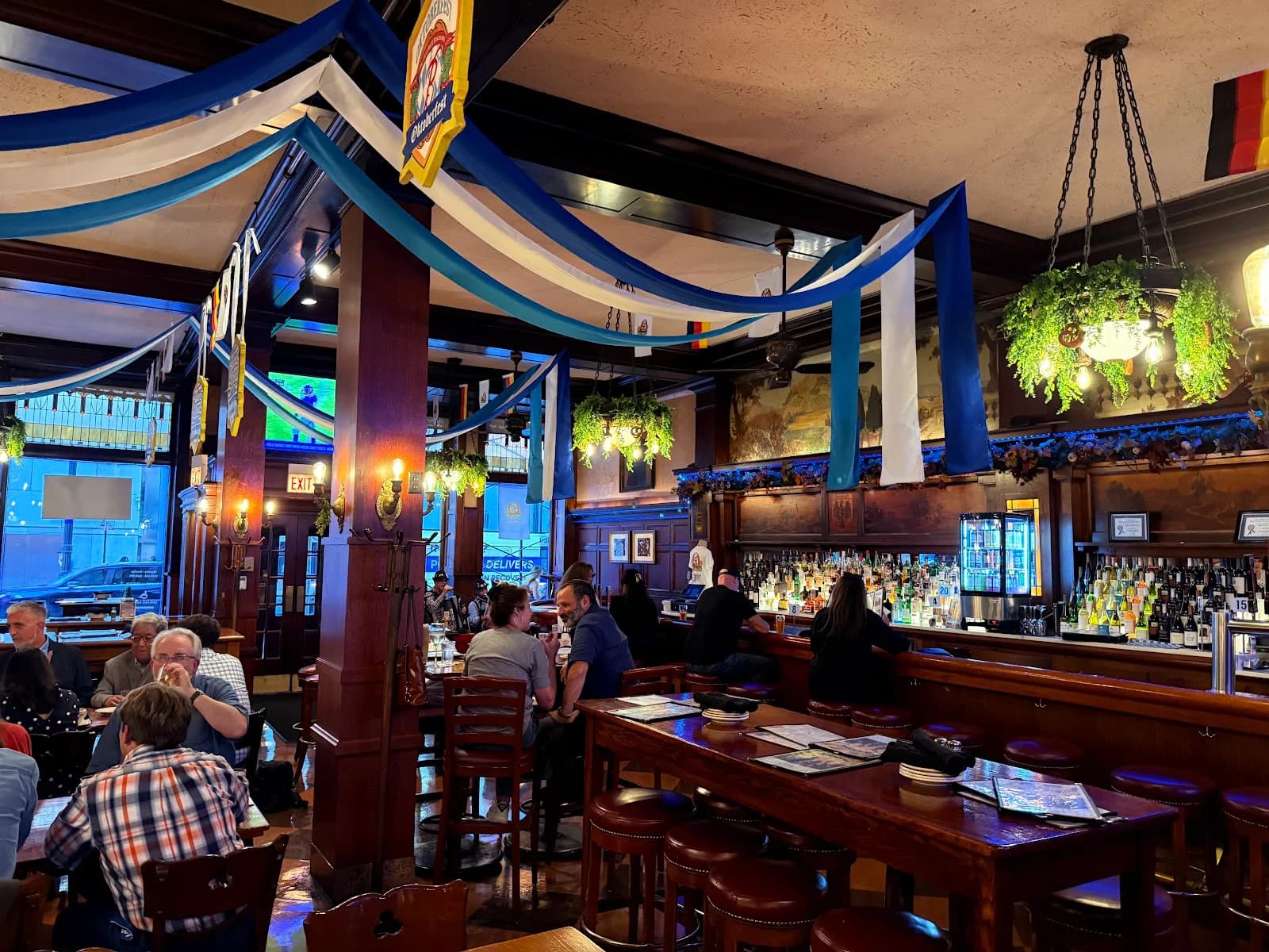 The Berghoff Restaurant photo 4