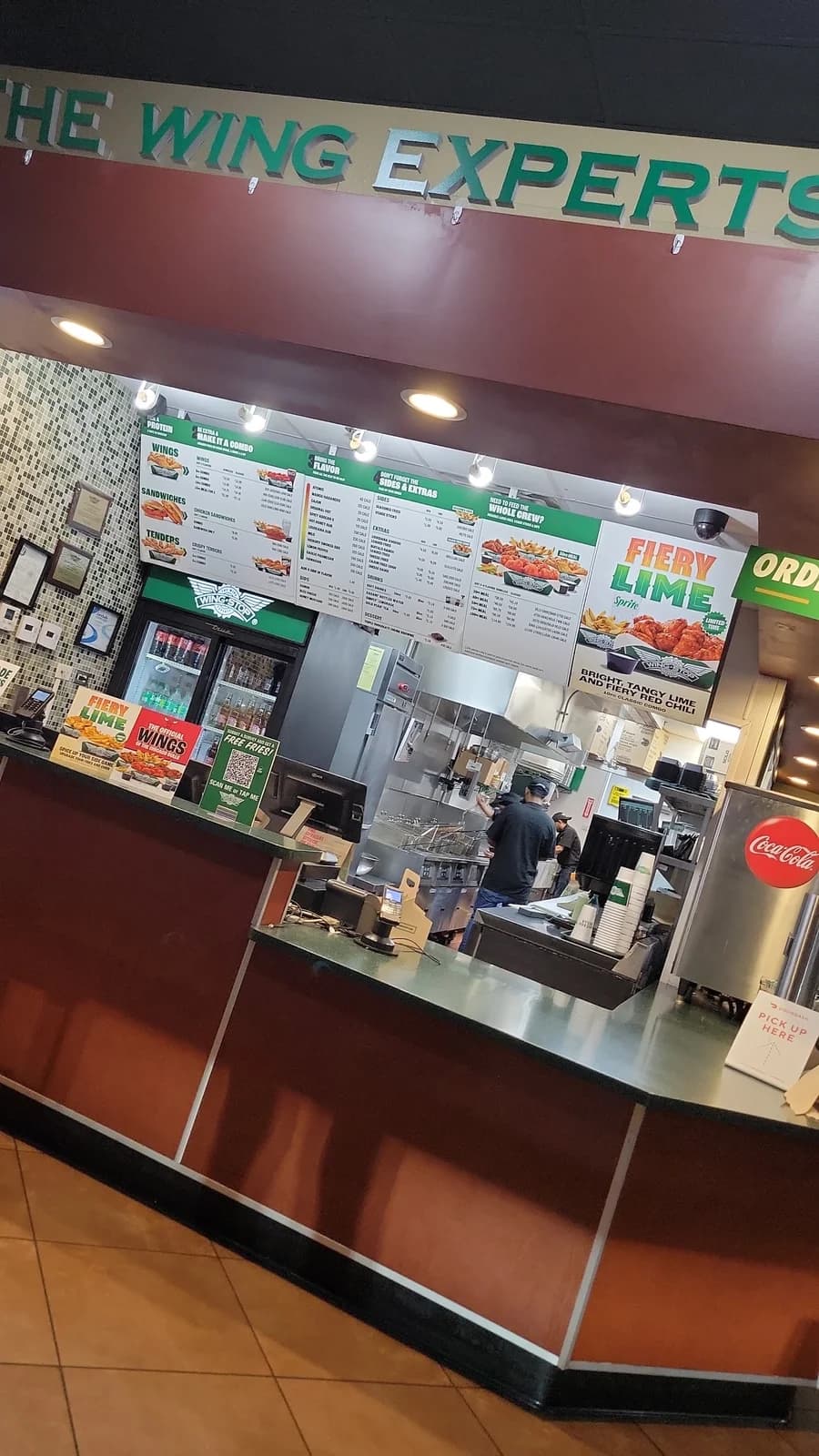 Wingstop photo 3