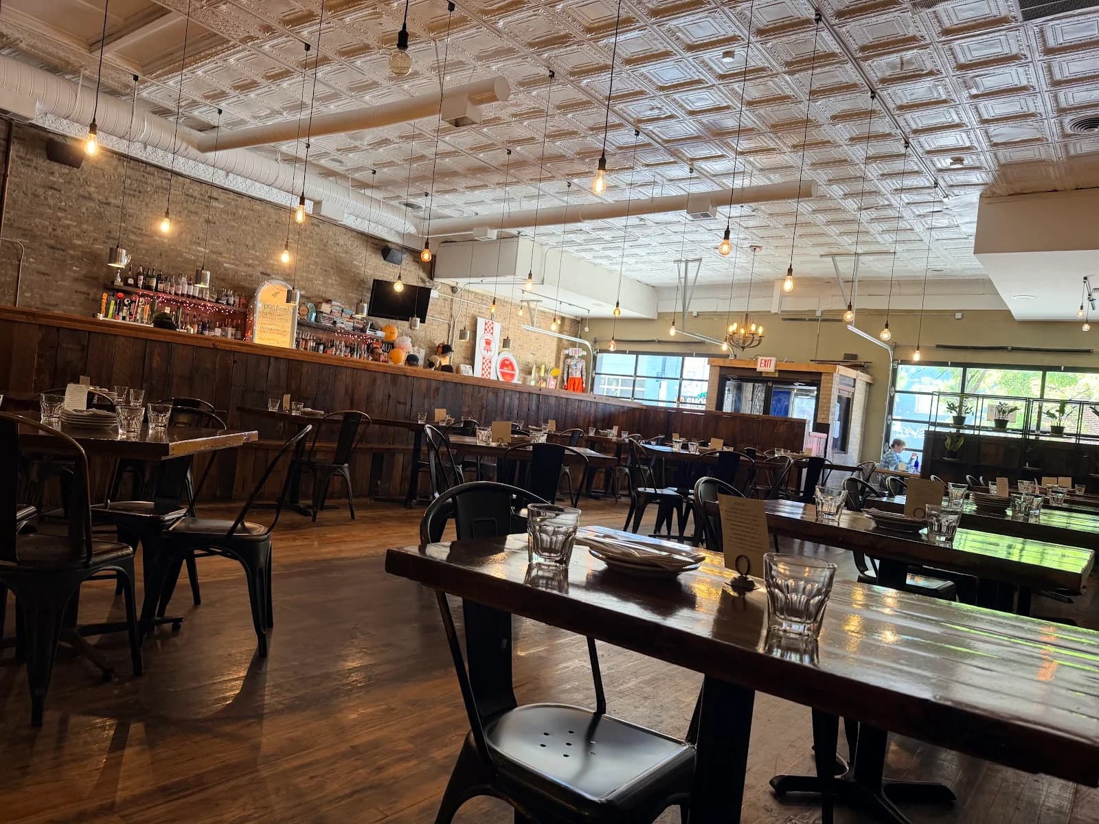 Paulie Gee's Logan Square photo 4