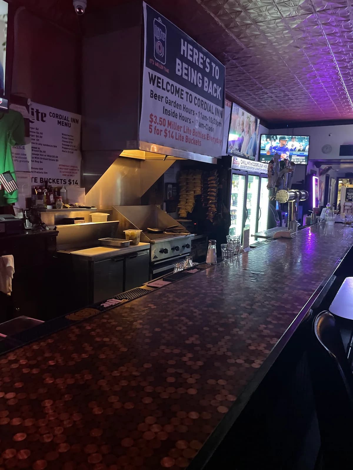 Cordial Inn Bar and Video Slot Machines photo 5