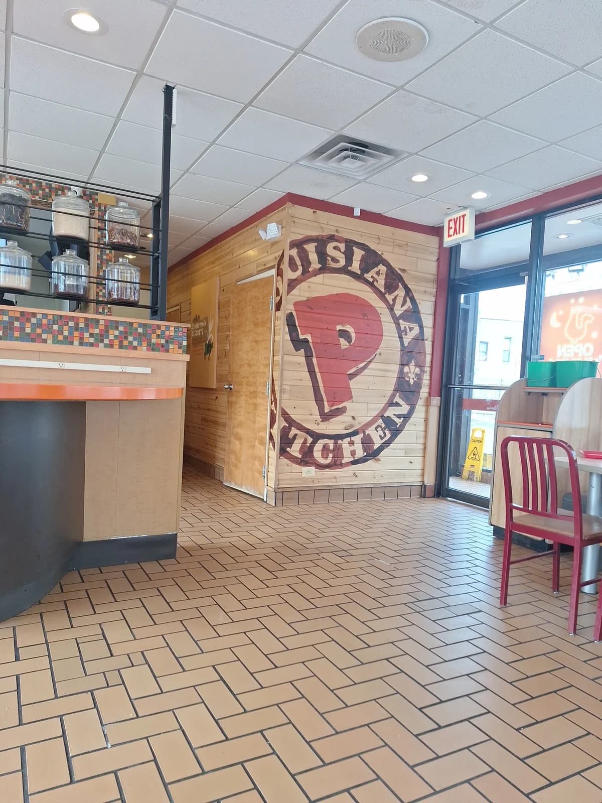 Popeyes Louisiana Kitchen photo 2
