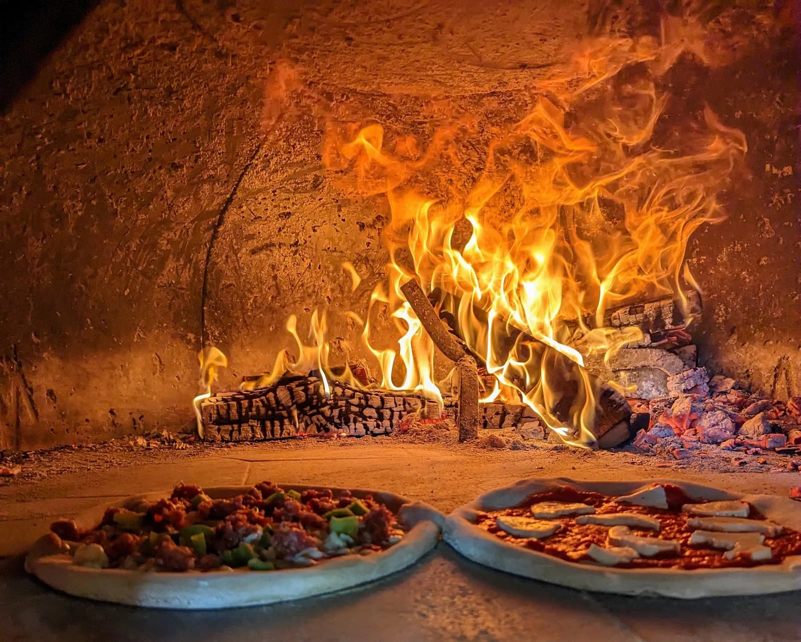 Stix n Brix Pizza + Cafe photo 3