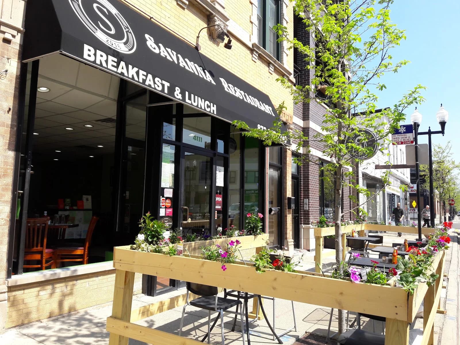 Savanna Breakfast & Lunch Northcenter photo 1