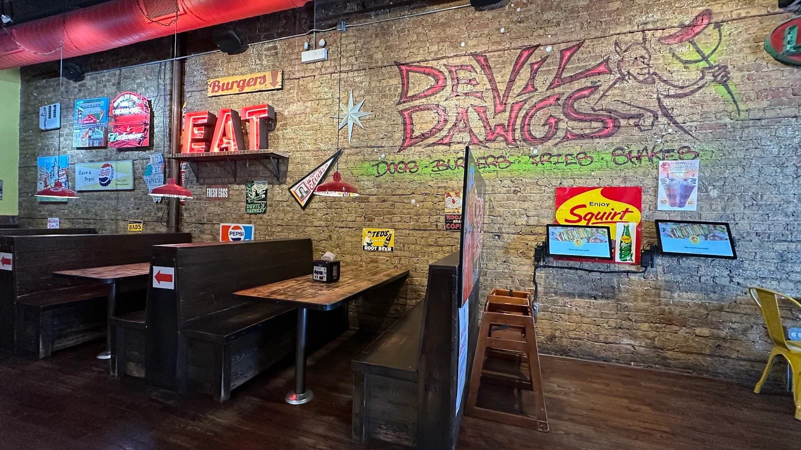 Devil Dawgs Wicker Park photo 1