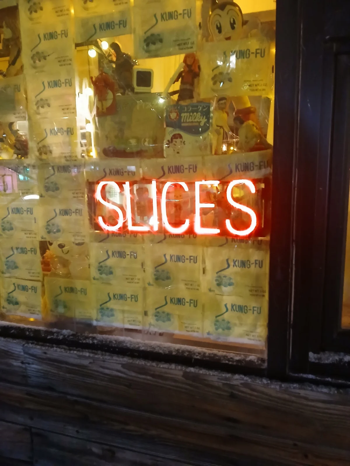 Kung Fu Pizza Bar photo 2