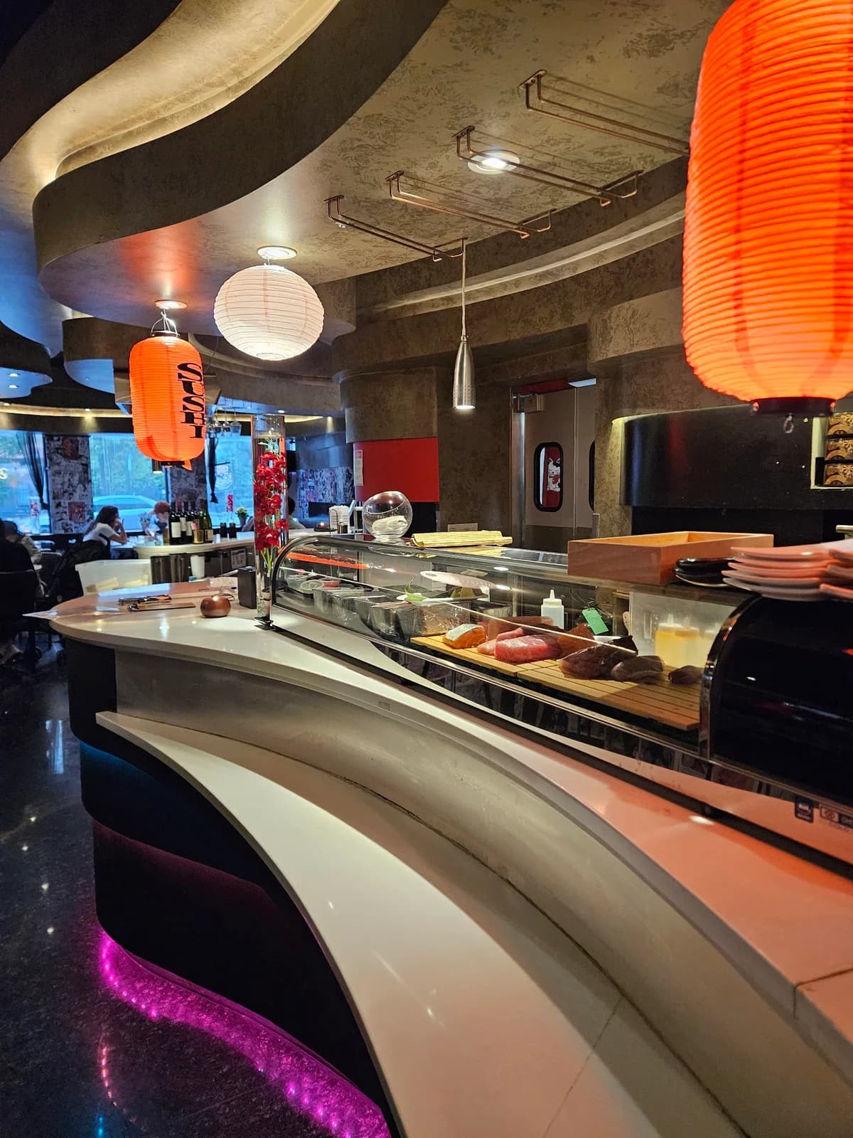 Friends Sushi Izakaya photo 2