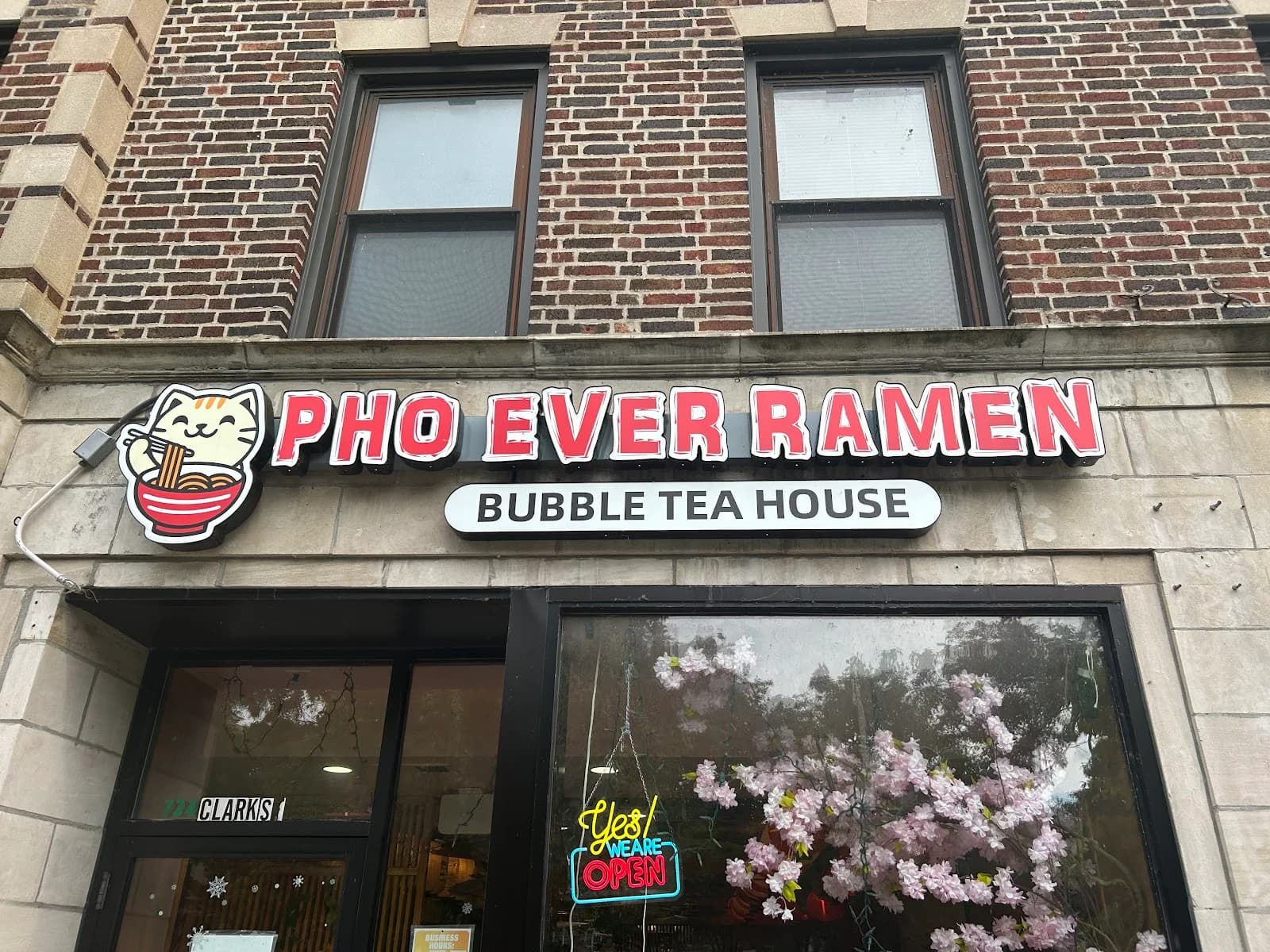 PHO EVER RAMEN &BUBBLE TEA HOUSE photo 2