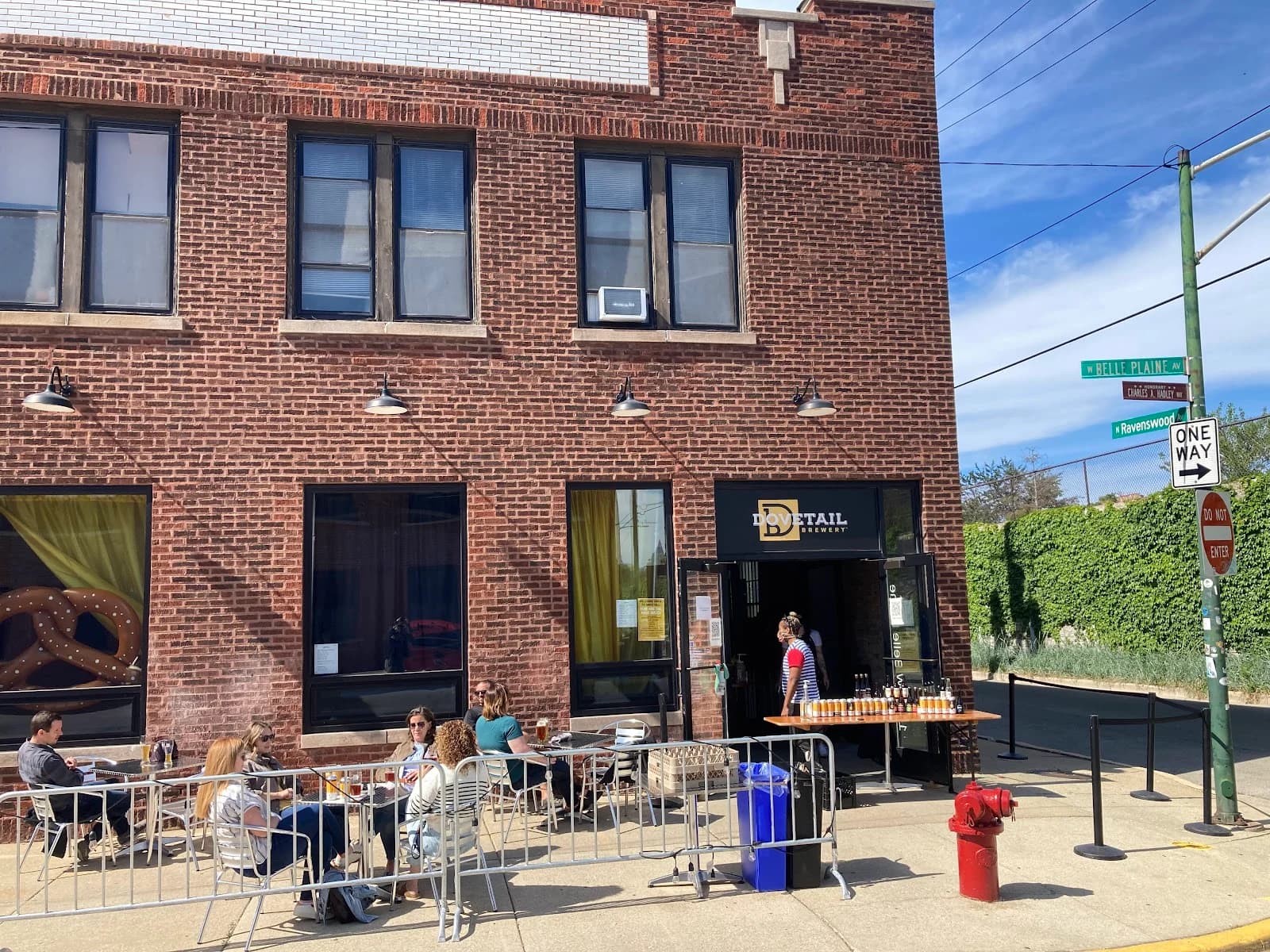 Dovetail Brewery photo 3