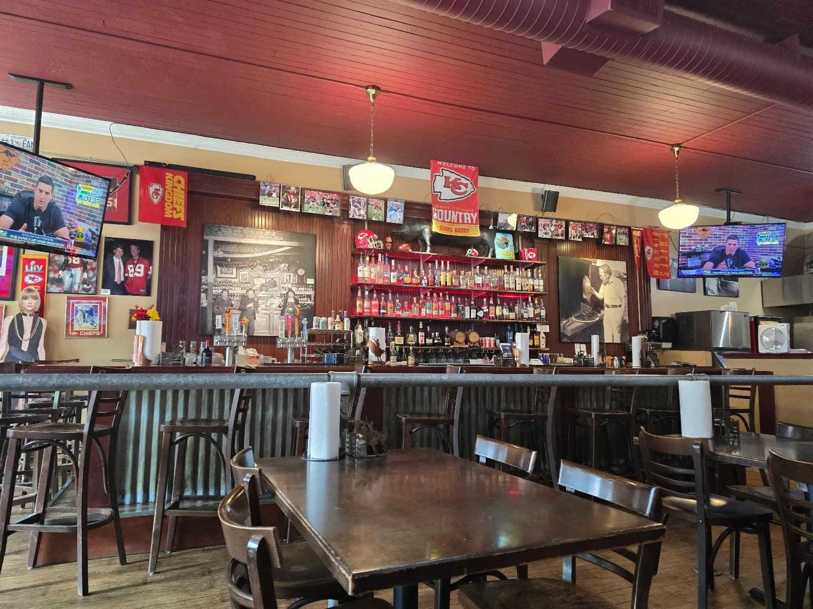 Stan's Bar-B-Q photo 2