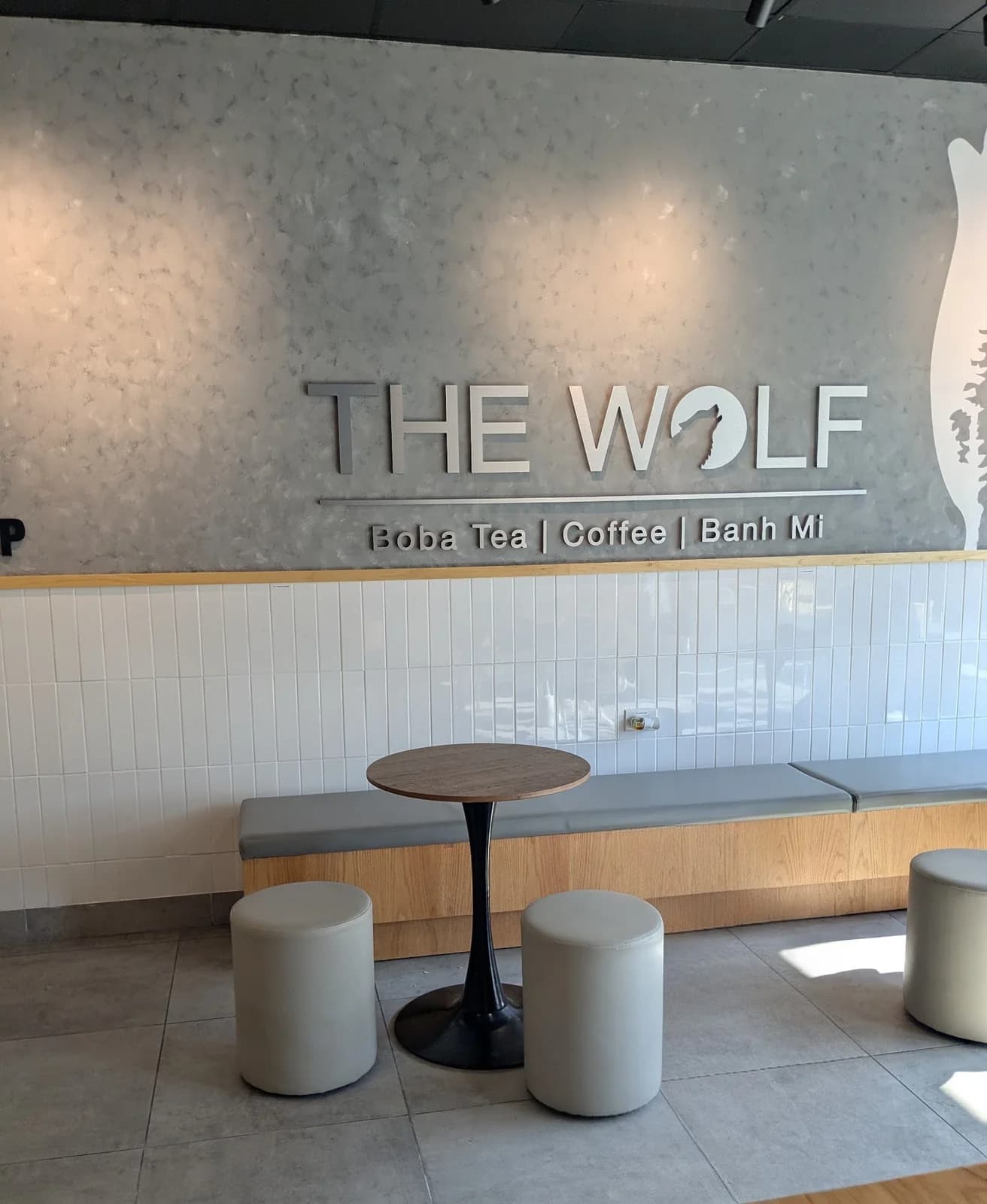 THE WOLF photo 2