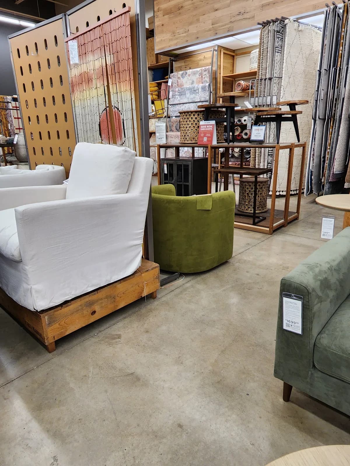 World Market photo 8
